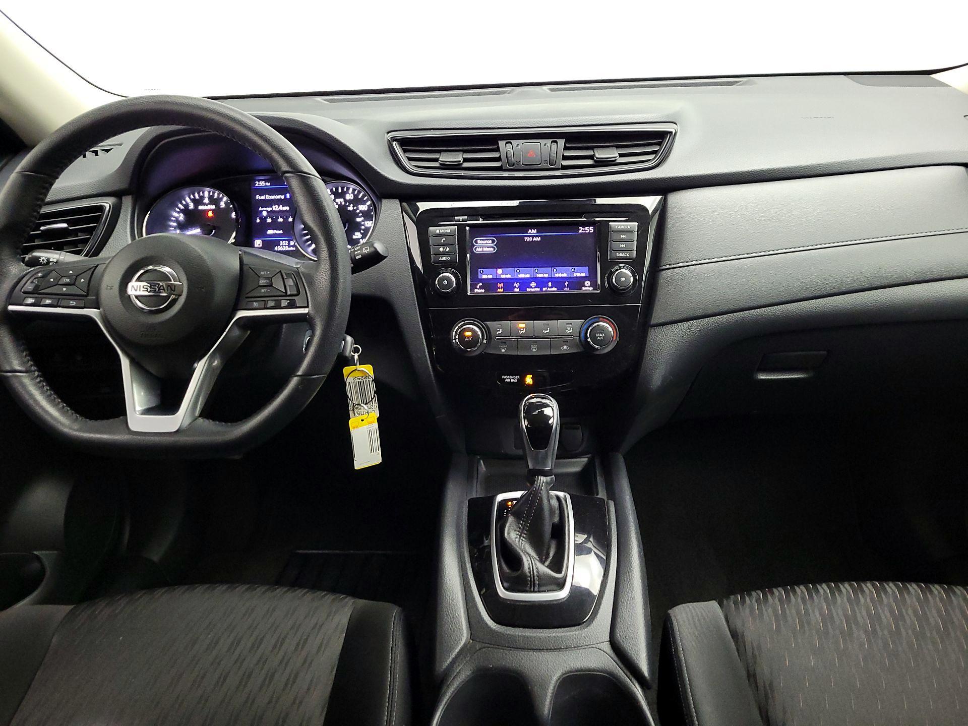 Thumbnail: 2020 Nissan Rogue - 9