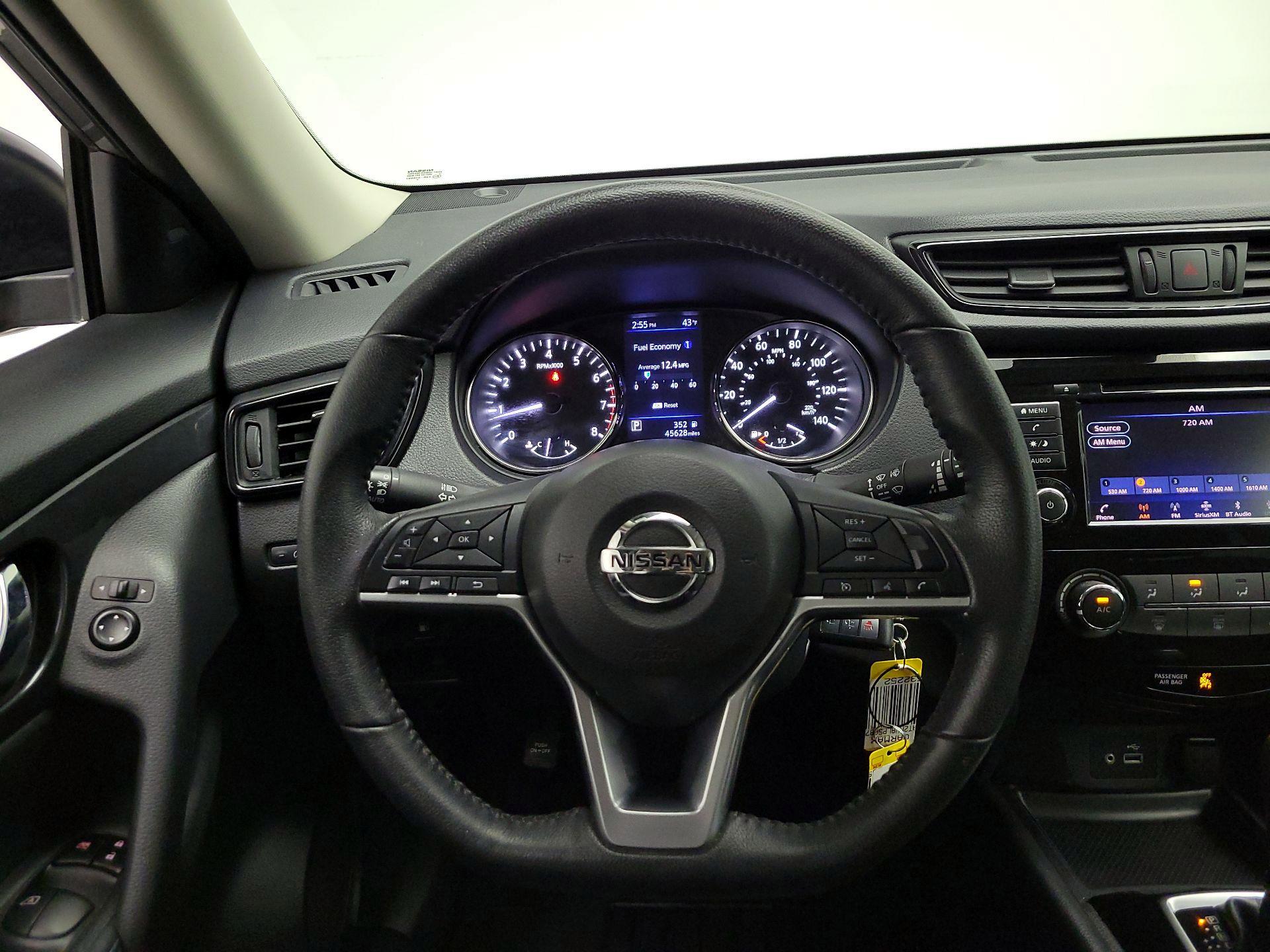 Thumbnail: 2020 Nissan Rogue - 10