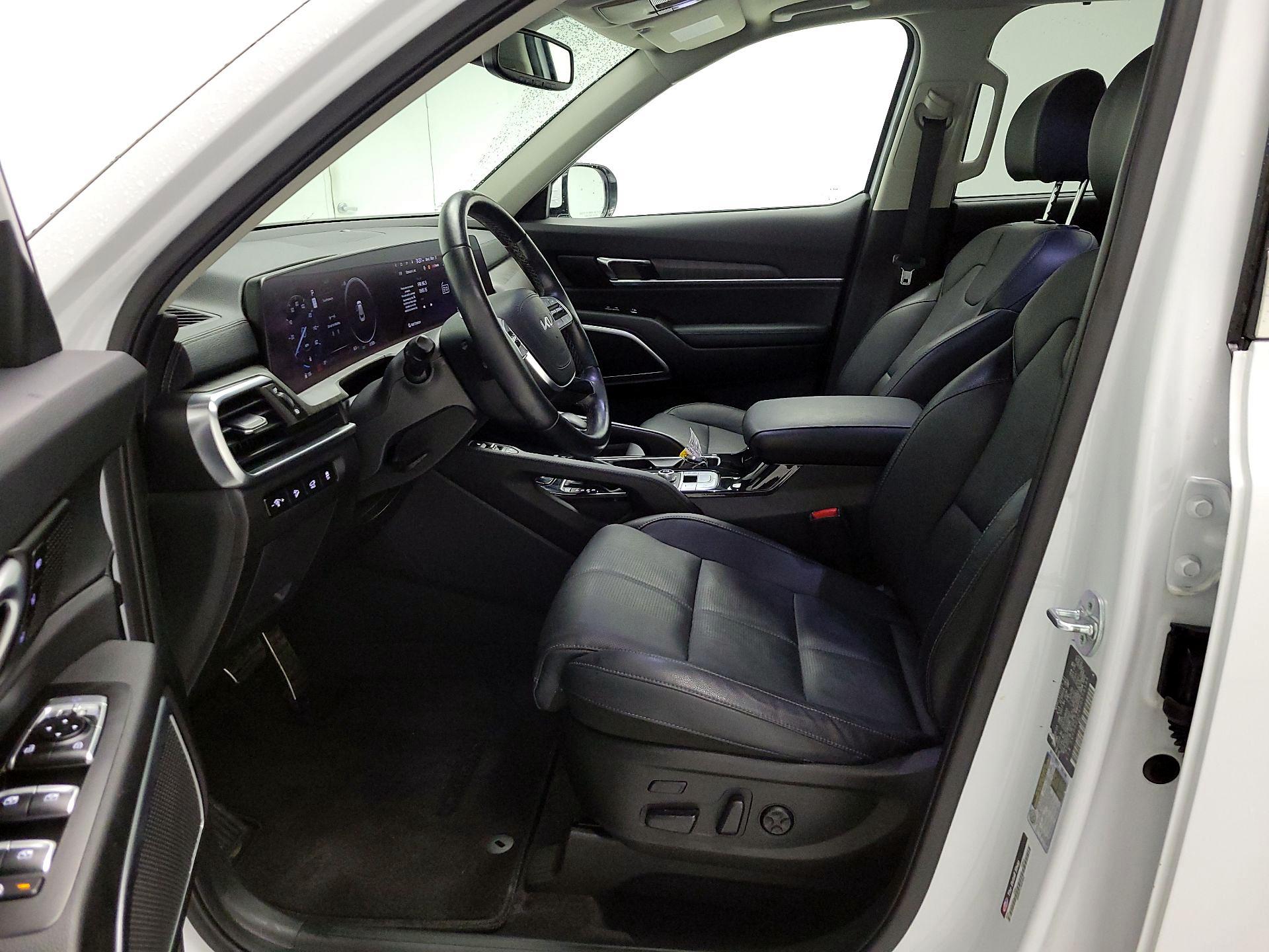 Thumbnail: 2023 Kia Telluride - 11