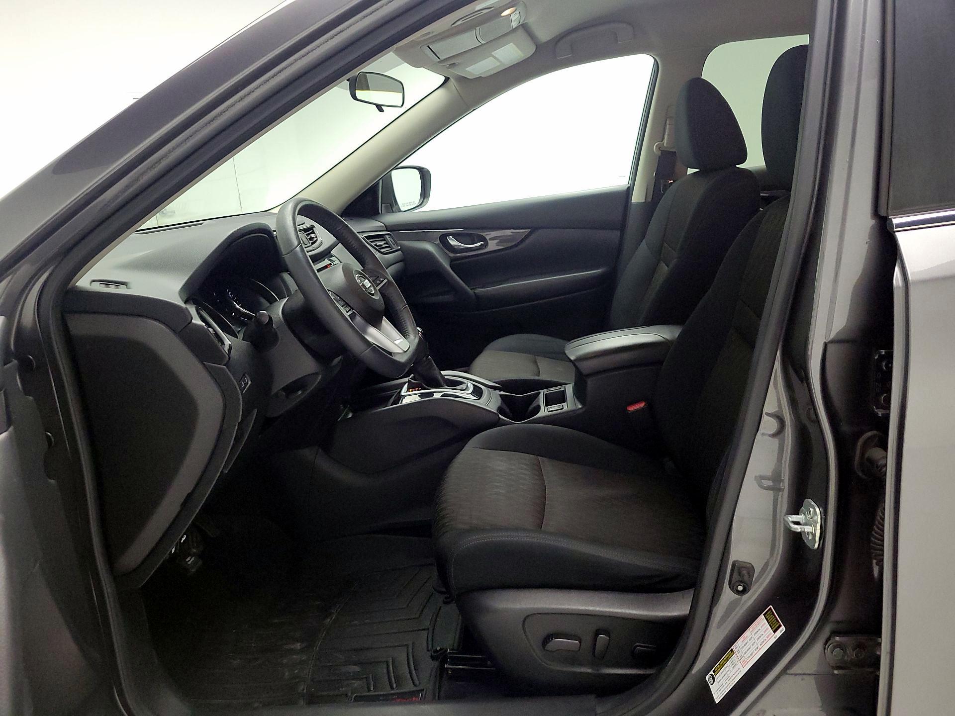 Thumbnail: 2017 Nissan Rogue - 11