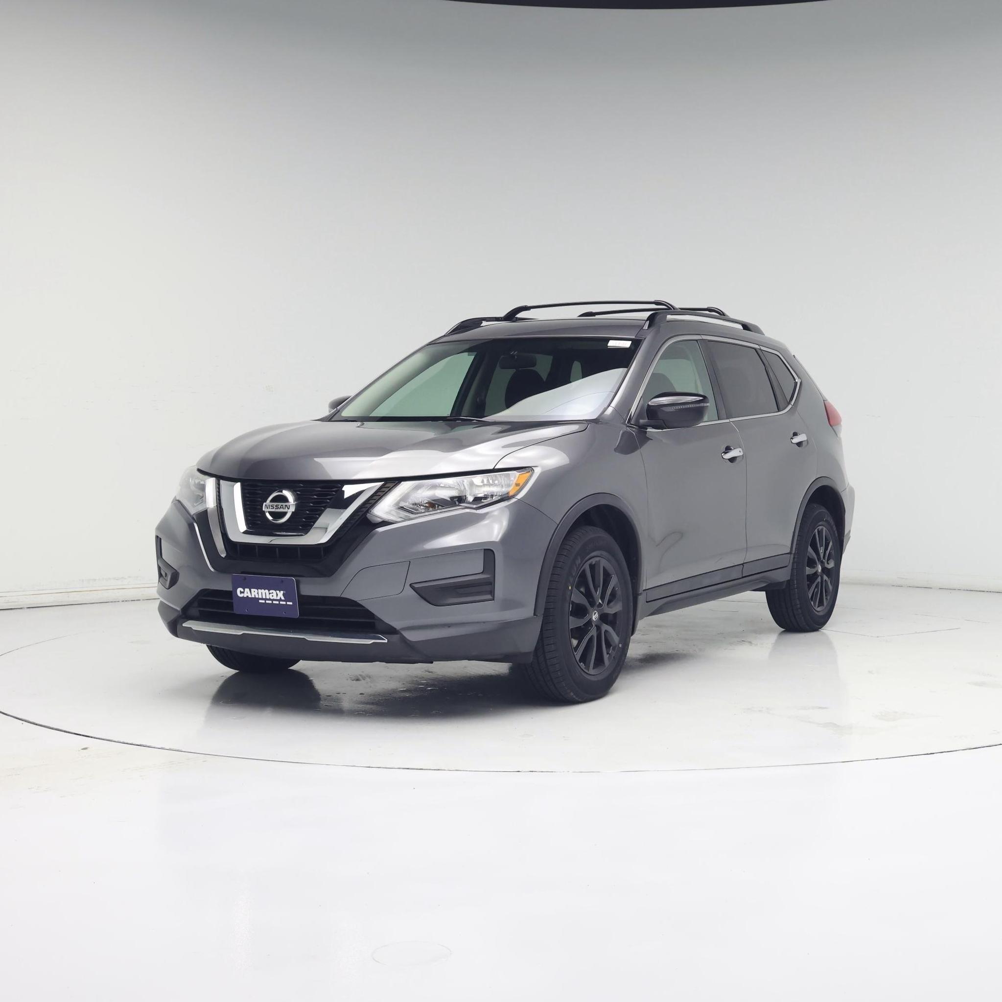Thumbnail: 2017 Nissan Rogue - 4