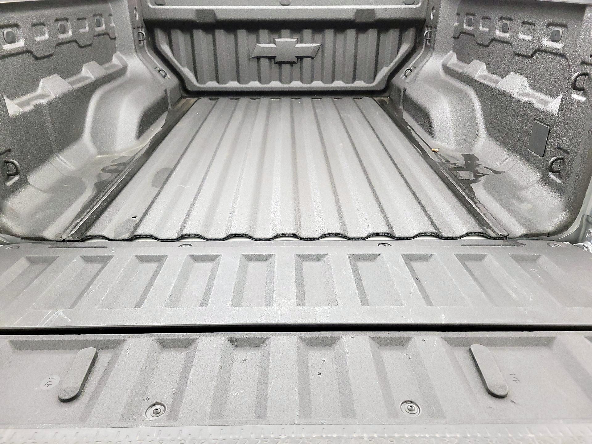 Thumbnail: 2023 Chevrolet Colorado - 20