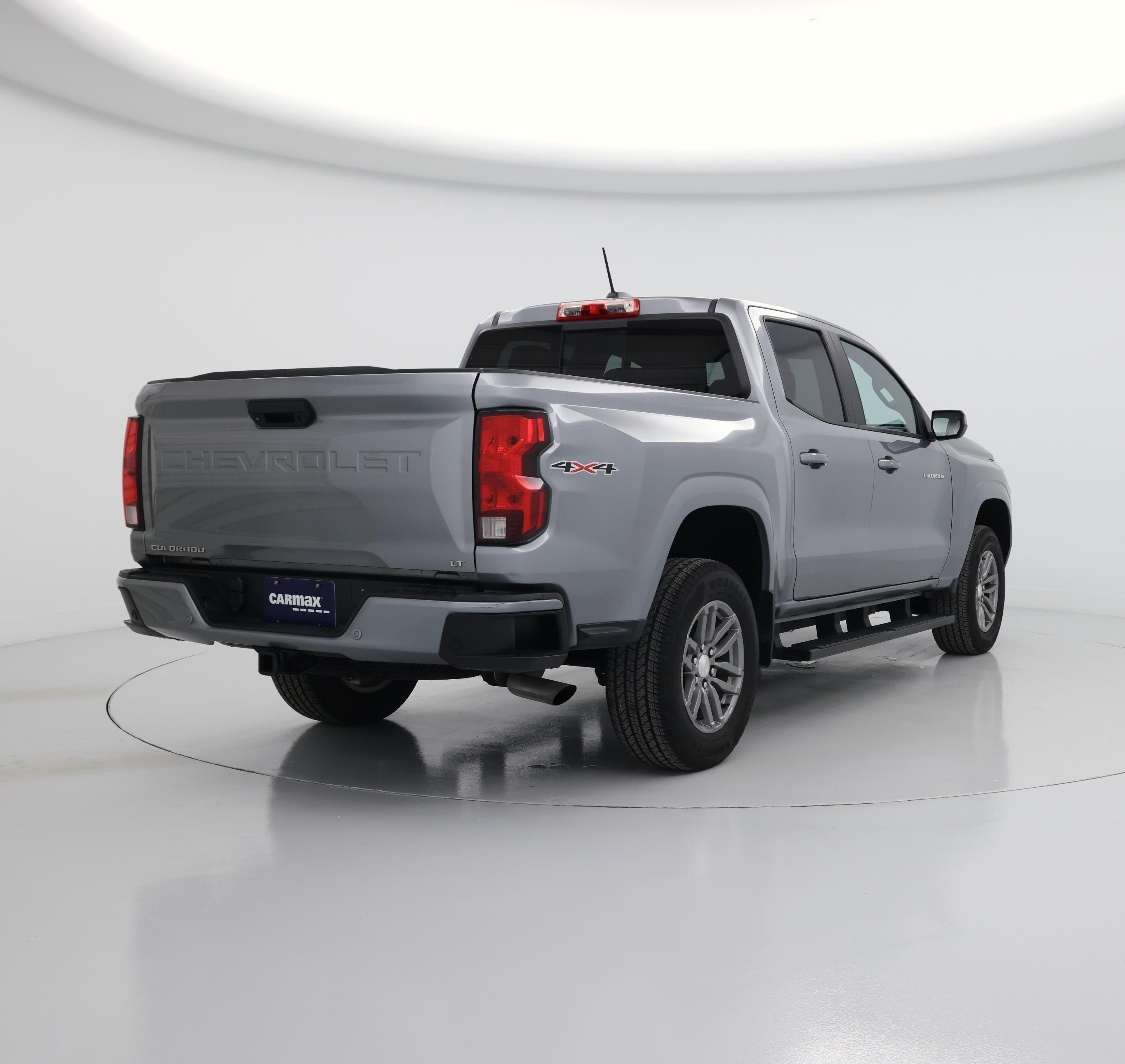 Thumbnail: 2023 Chevrolet Colorado - 8