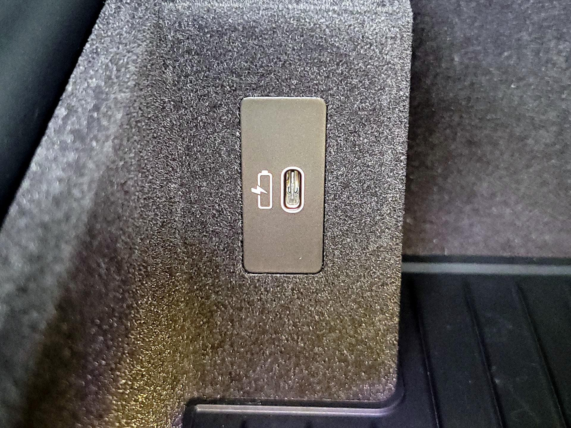 Thumbnail: 2023 BMW 5 Series - 19