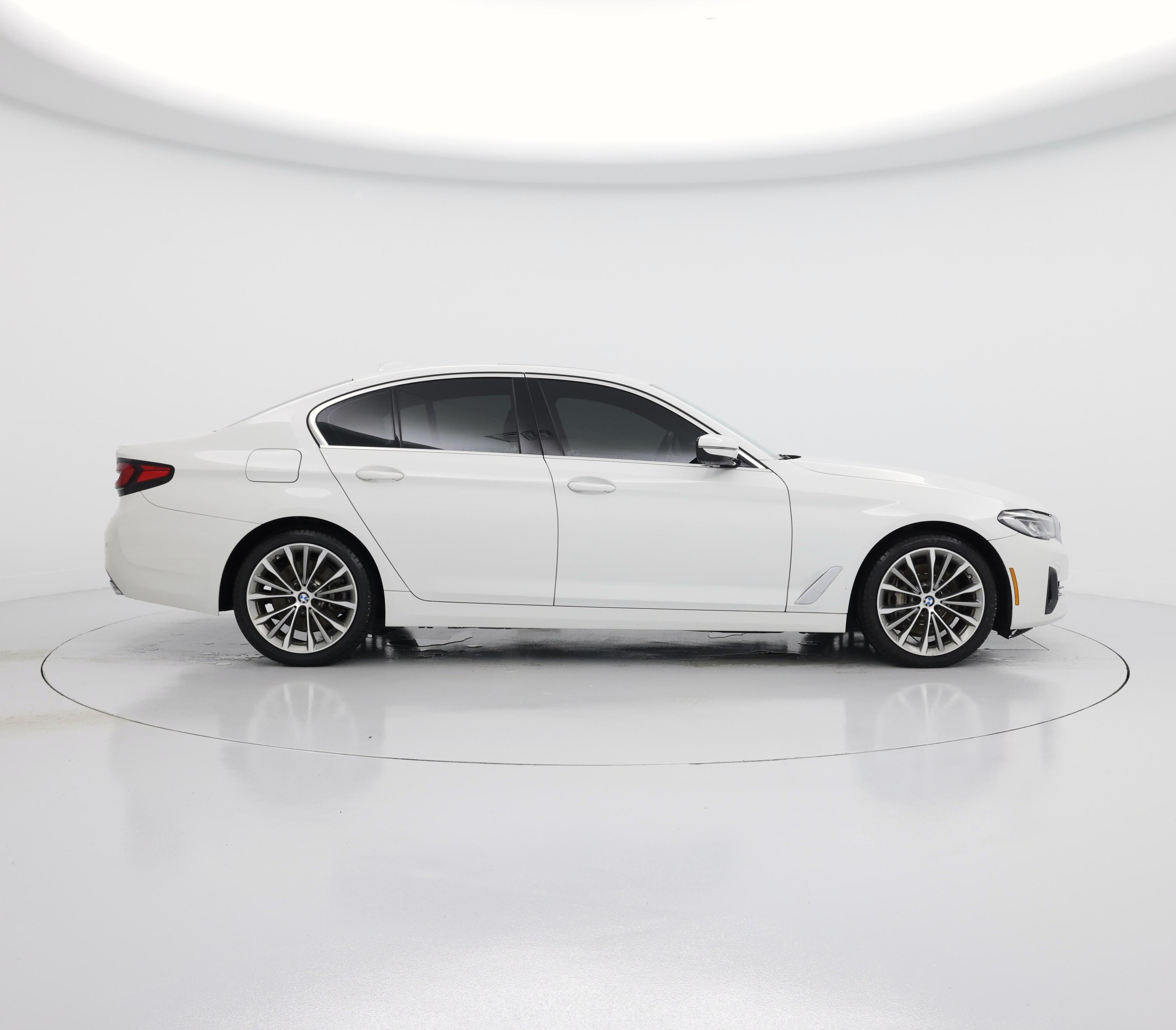 Thumbnail: 2023 BMW 5 Series - 7