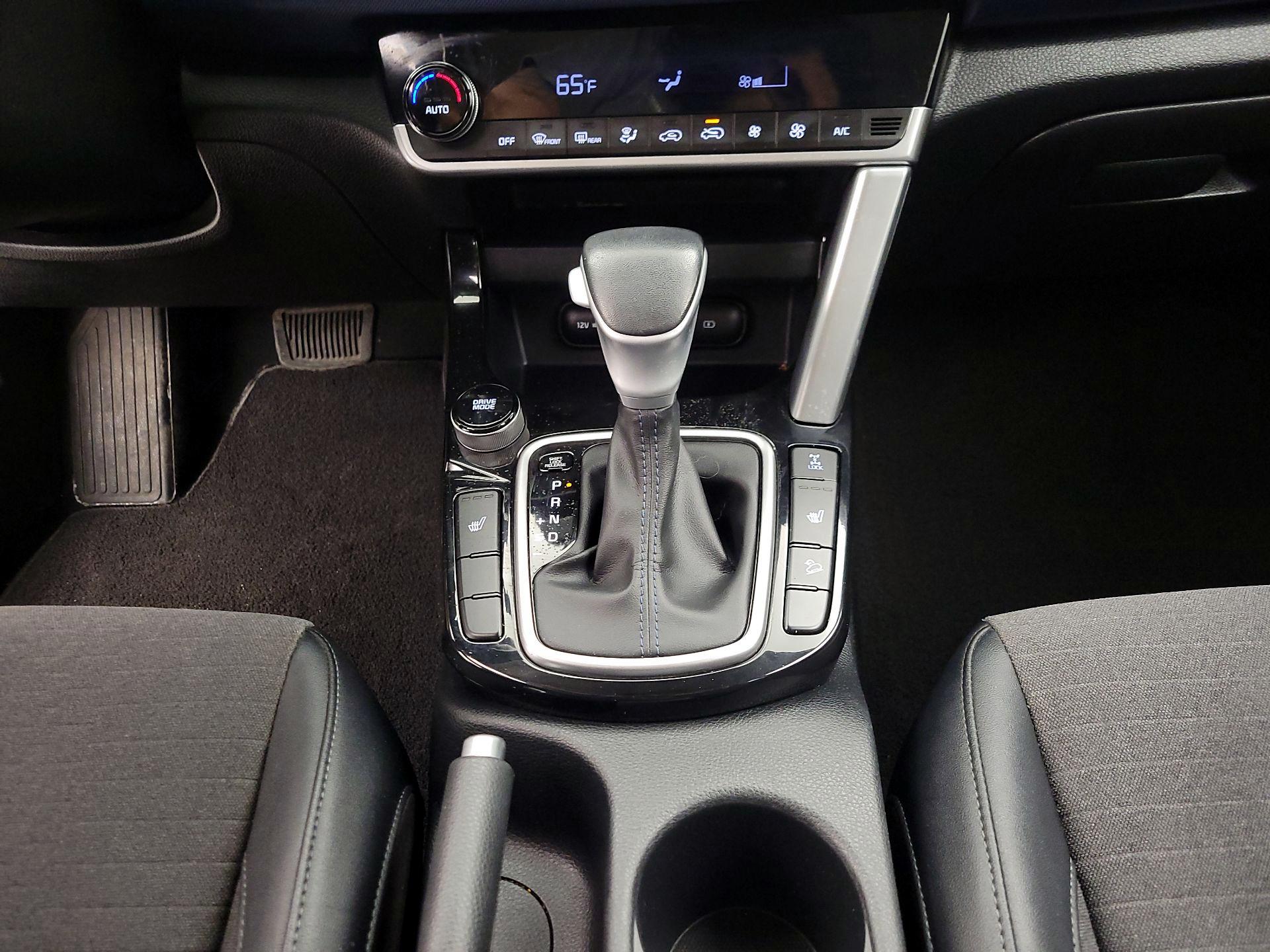 Thumbnail: 2023 Kia Seltos - 18