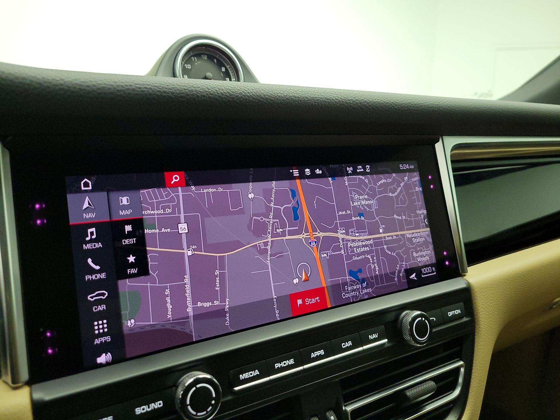 Thumbnail: 2021 Porsche Macan - 13