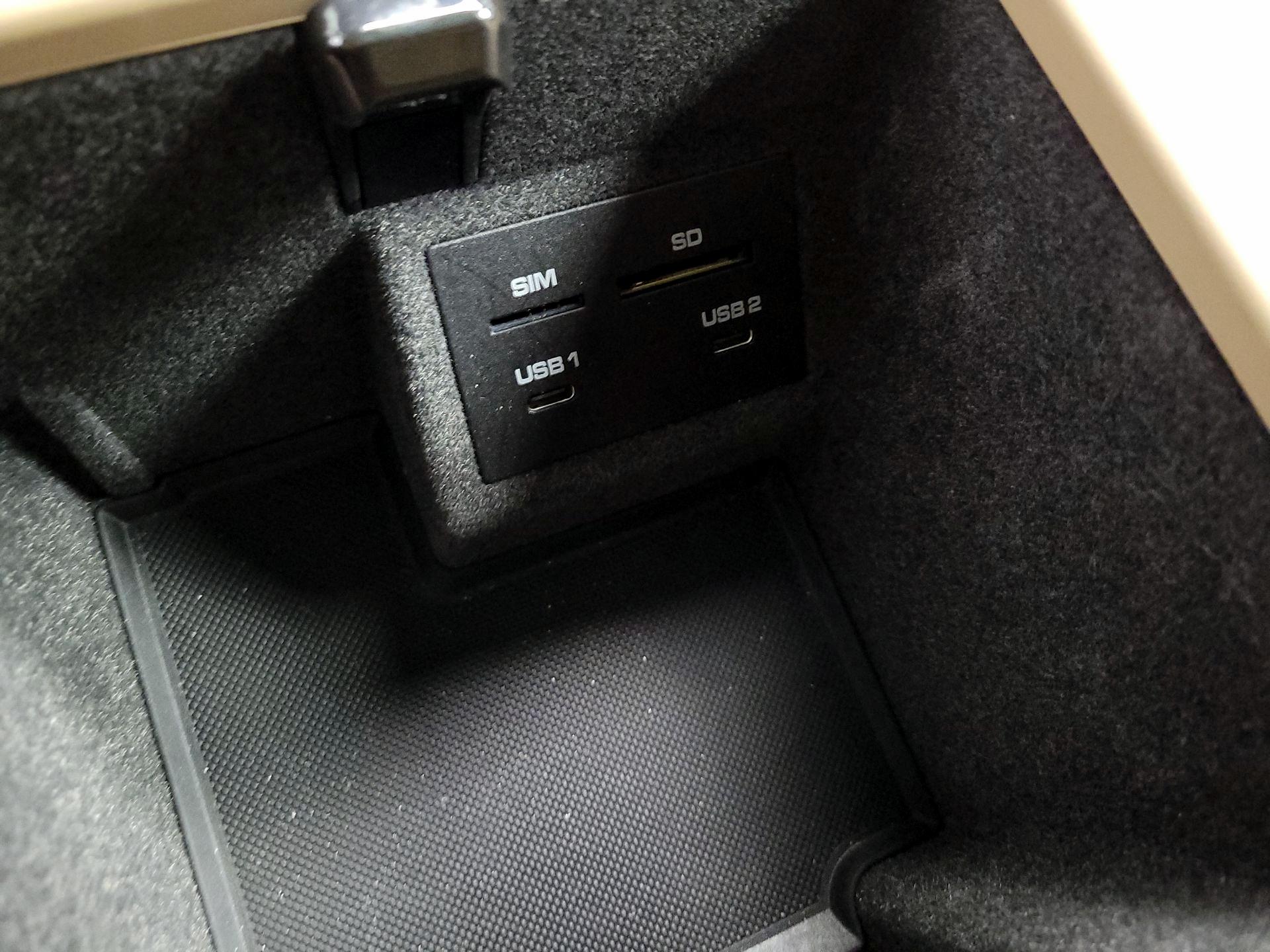 Thumbnail: 2021 Porsche Macan - 18