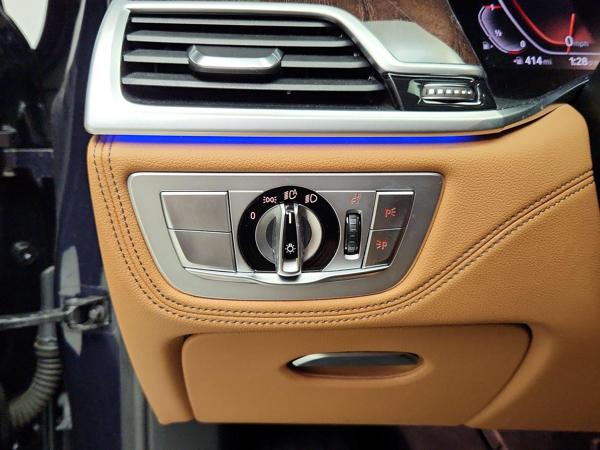 Thumbnail: 2020 BMW 7 Series - 13