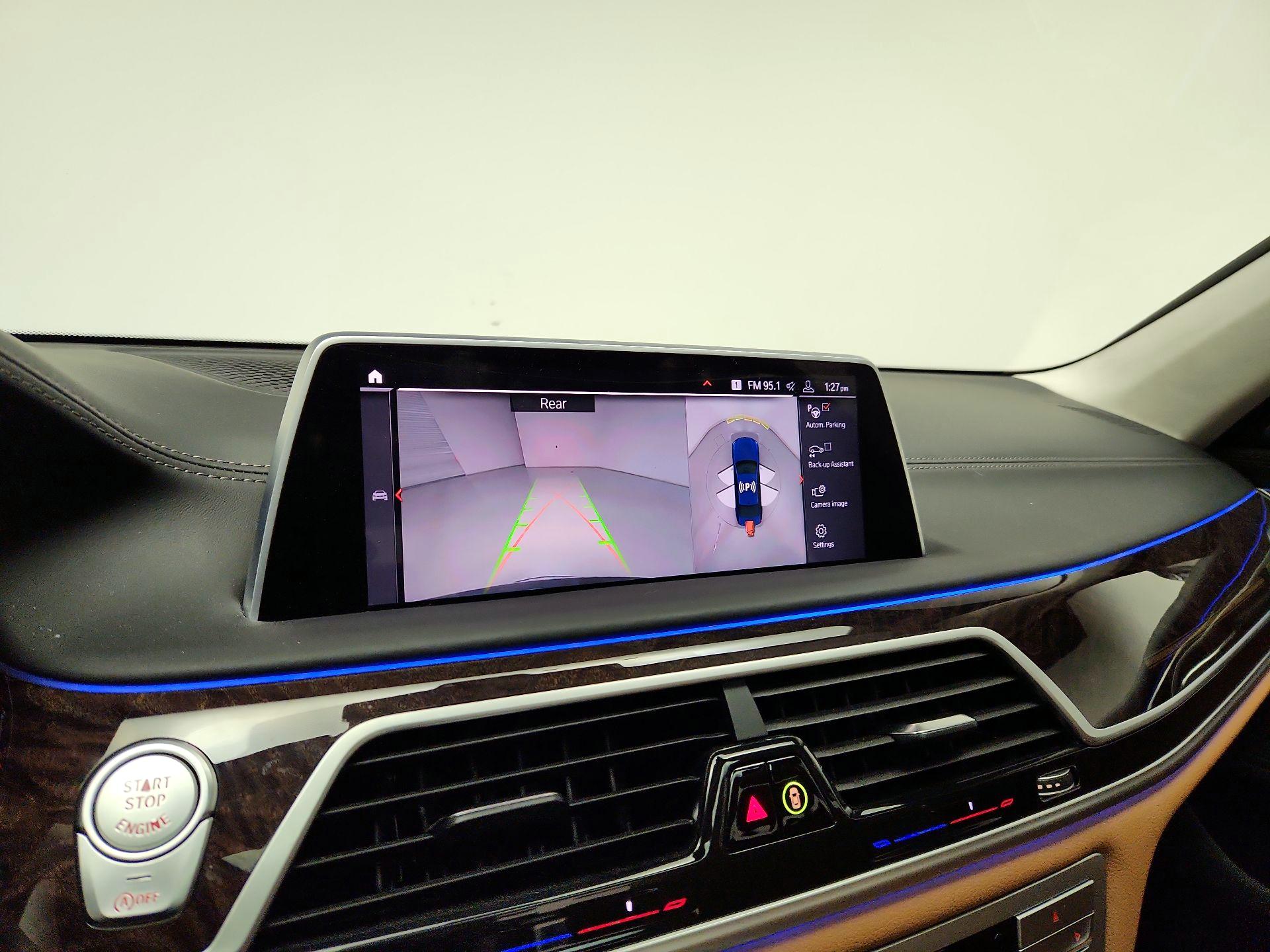 Thumbnail: 2020 BMW 7 Series - 15