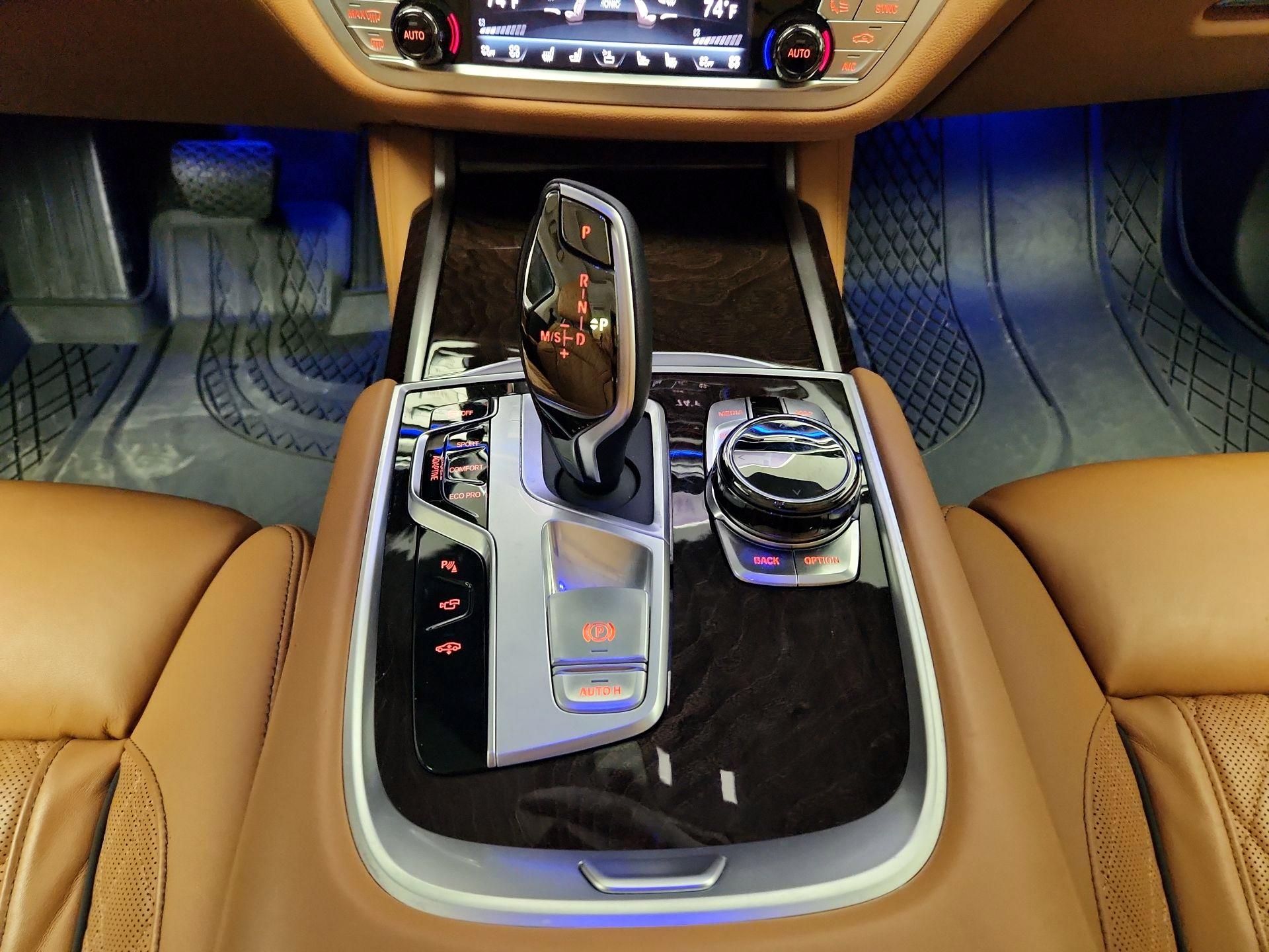 Thumbnail: 2020 BMW 7 Series - 18