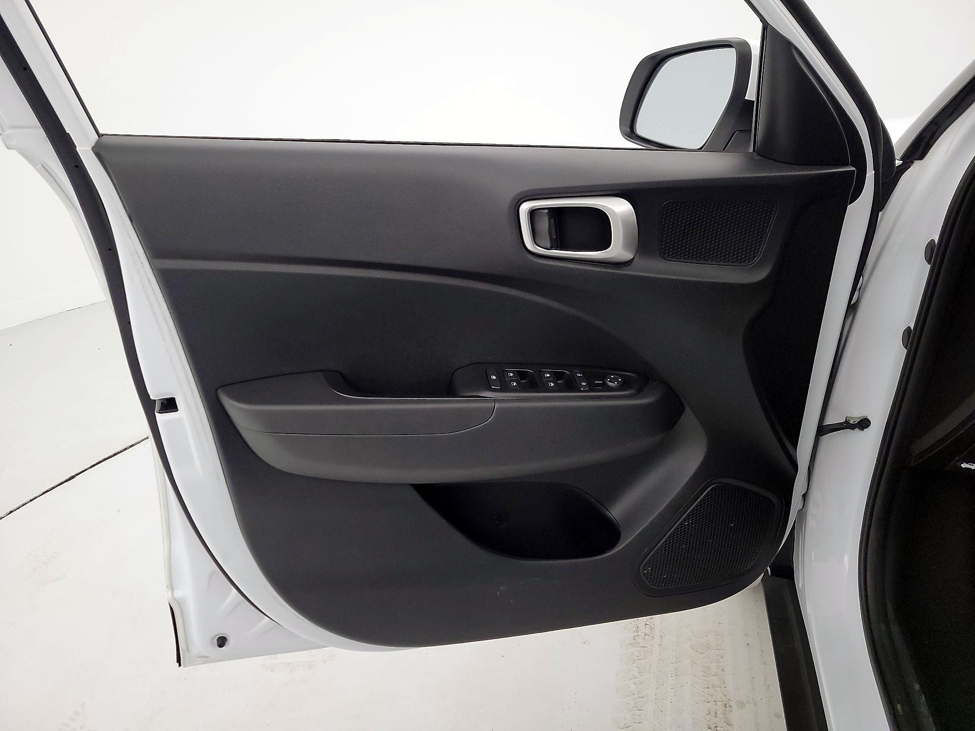 Thumbnail: 2024 Hyundai Venue - 12