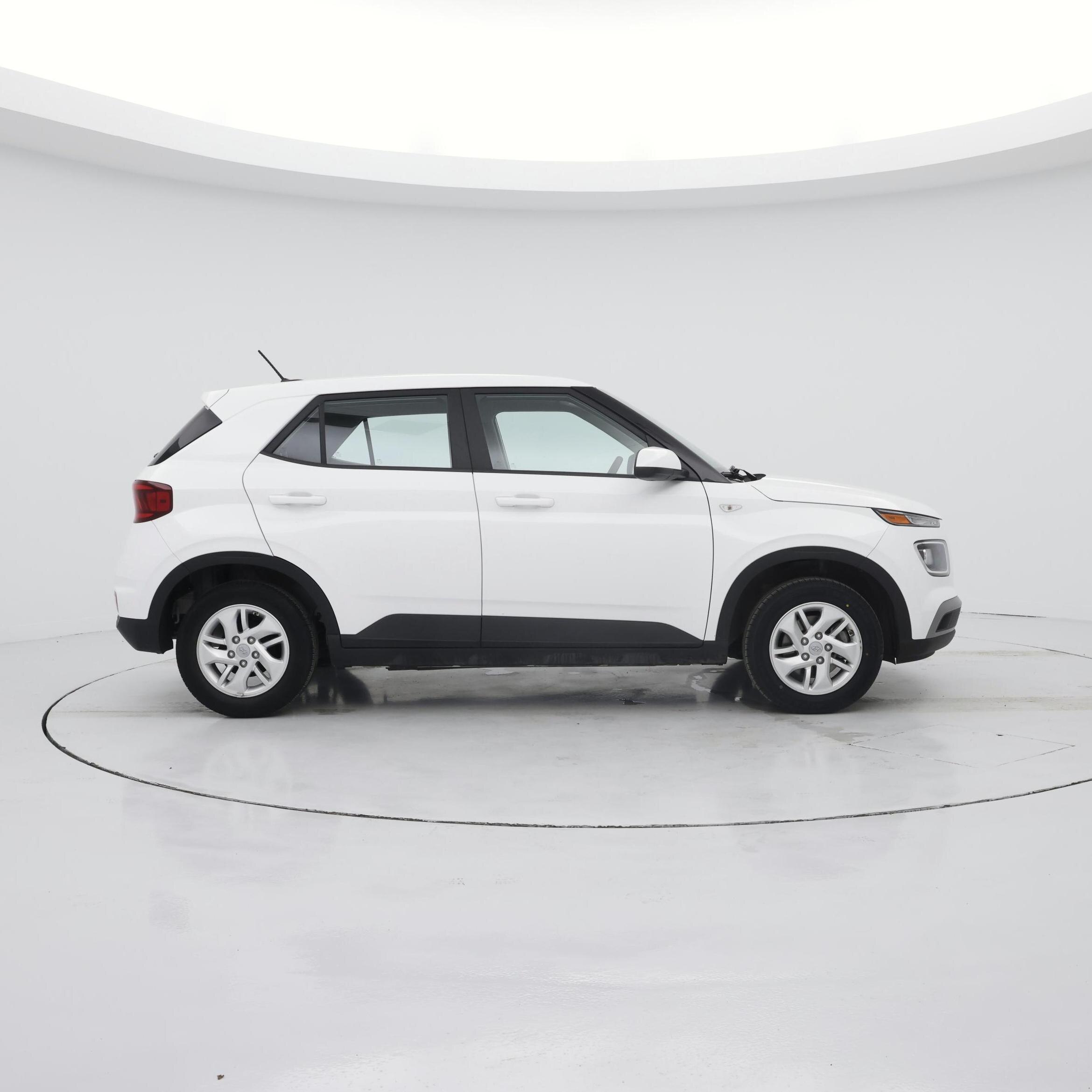 Thumbnail: 2024 Hyundai Venue - 7