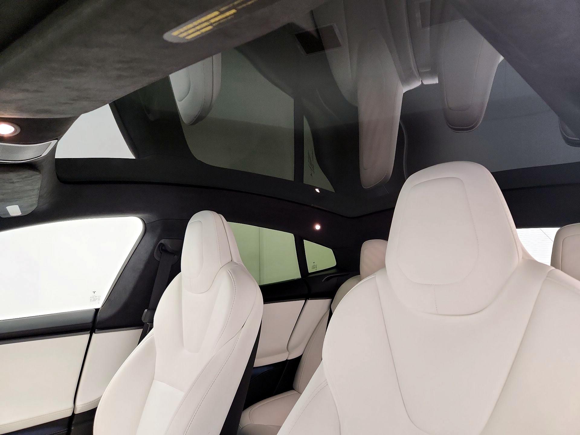 Thumbnail: 2019 Tesla Model S - 19