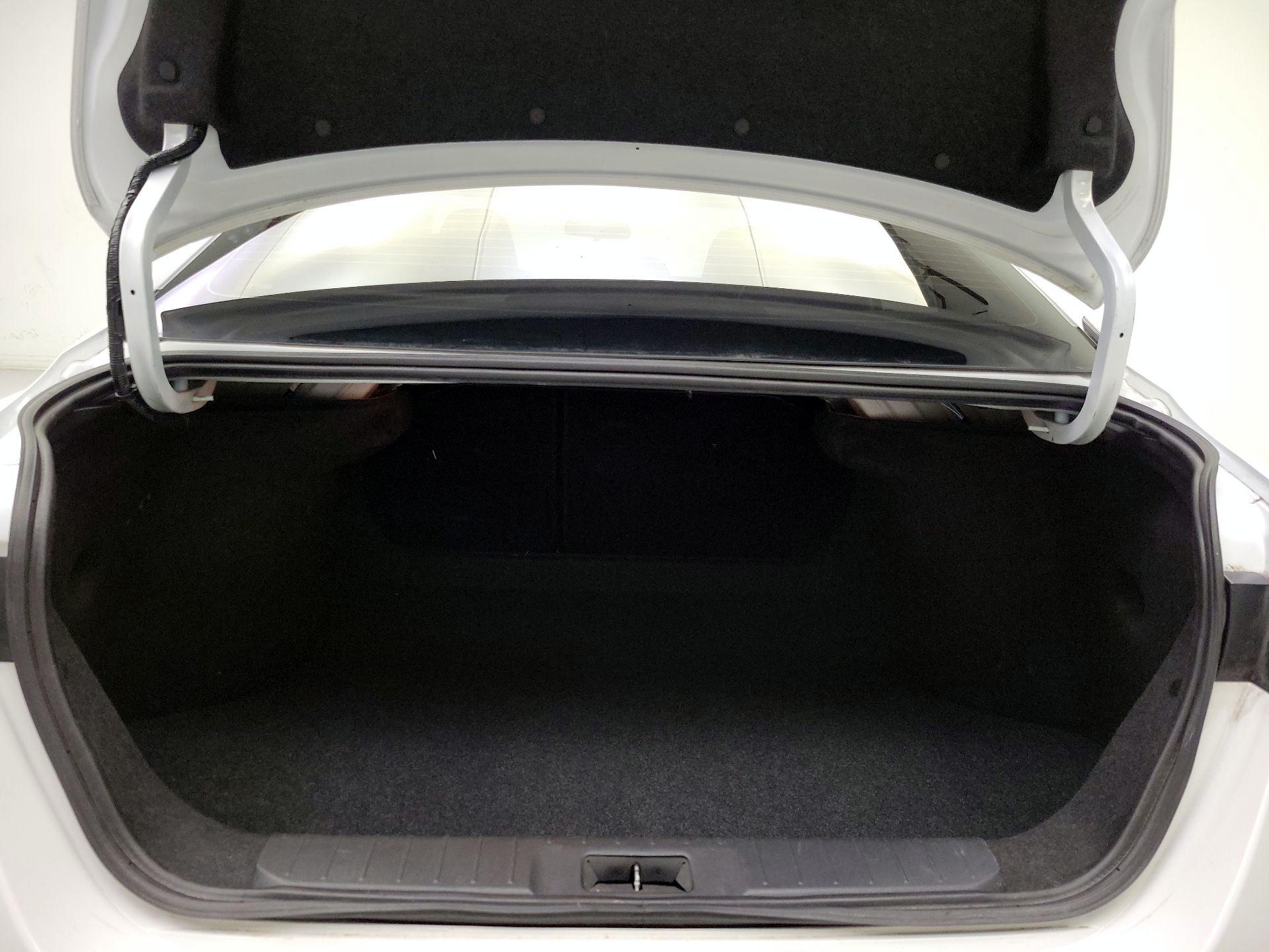 Thumbnail: 2023 Nissan Sentra - 20