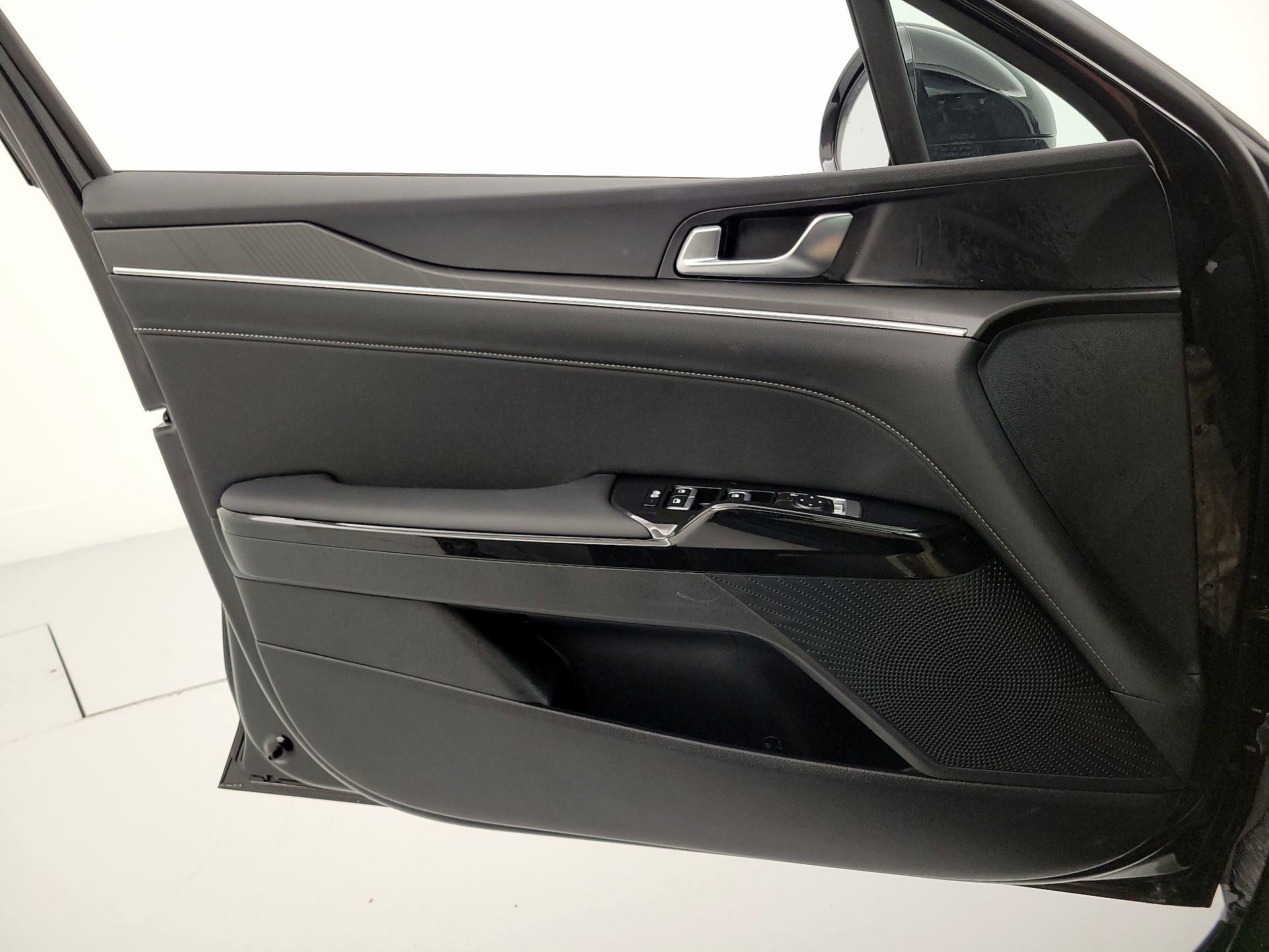 Thumbnail: 2026 Kia K5 - 12