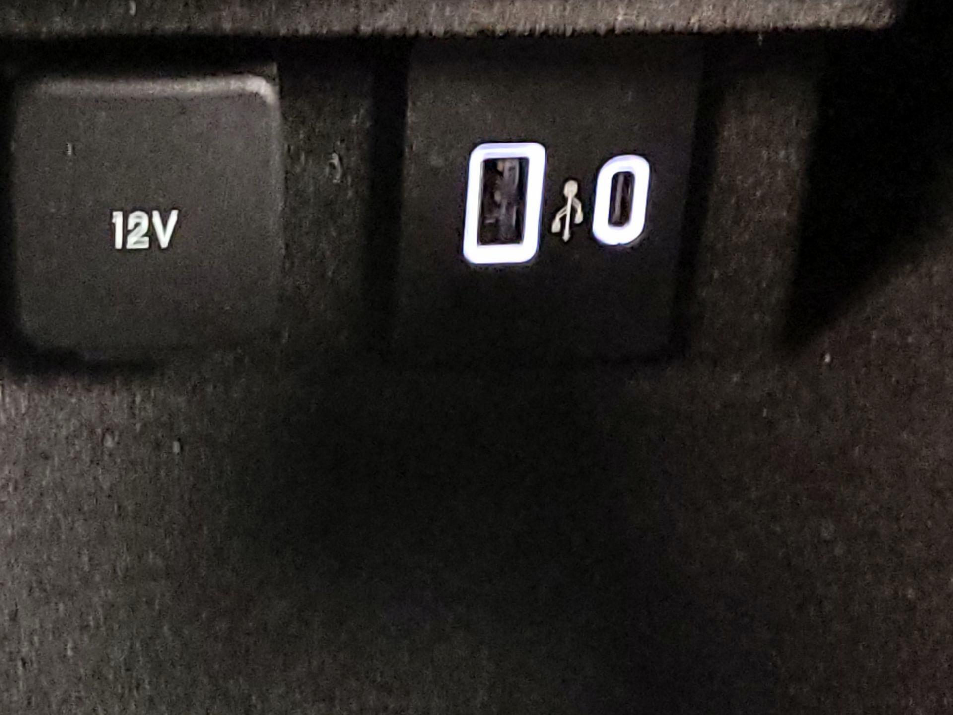 Thumbnail: 2022 Lincoln Corsair - 18