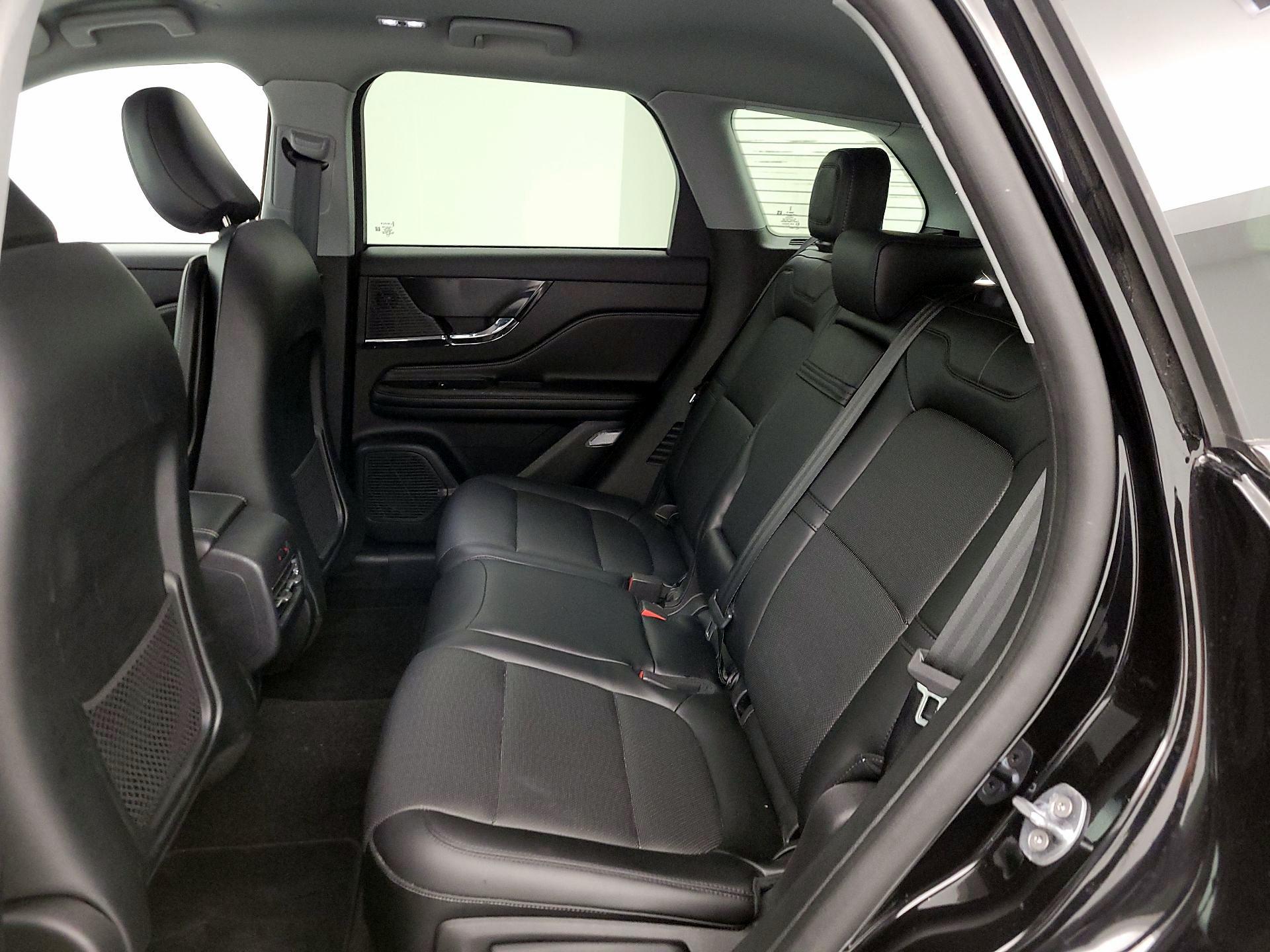 Thumbnail: 2022 Lincoln Corsair - 19