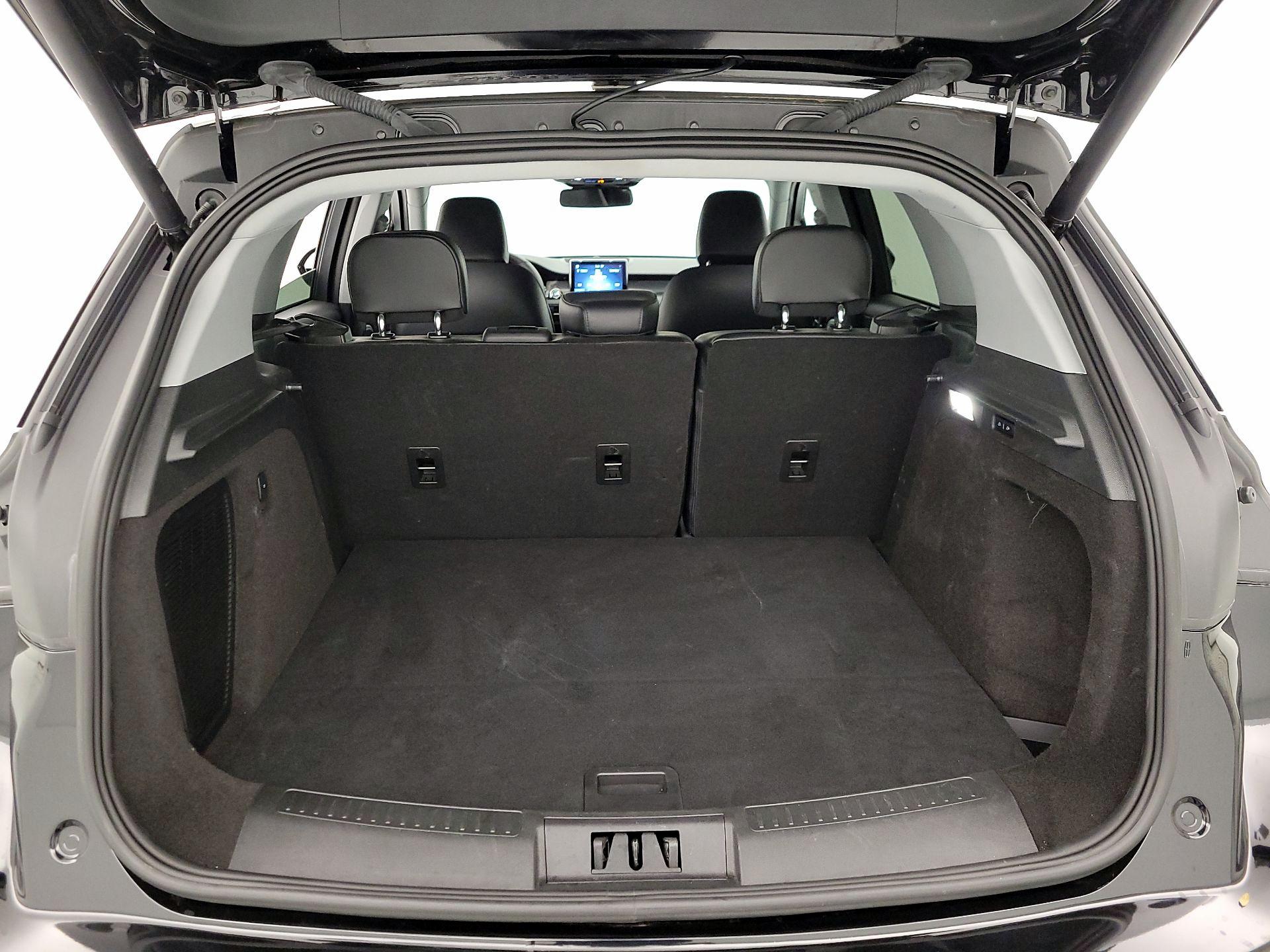 Thumbnail: 2022 Lincoln Corsair - 20