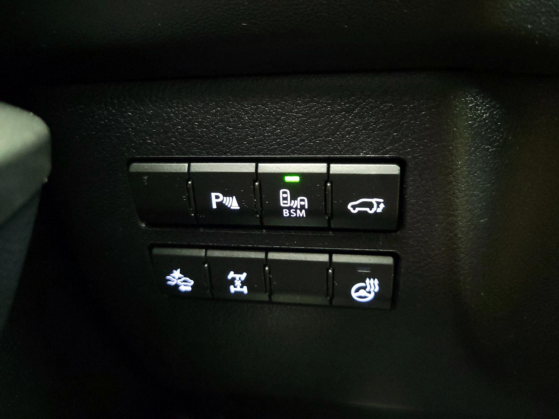 Thumbnail: 2017 Lexus NX - 13