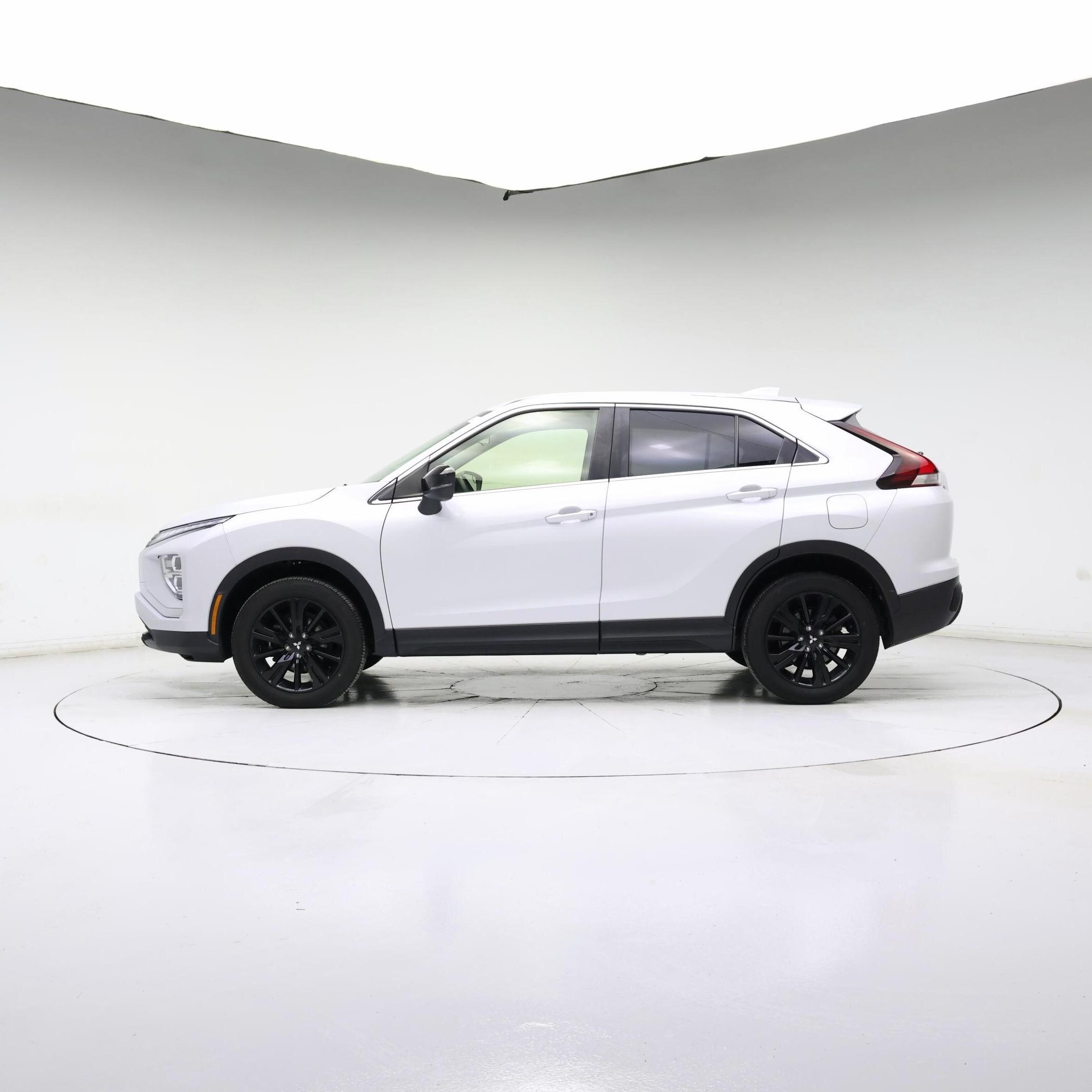 Thumbnail: 2023 Mitsubishi Eclipse Cross - 3