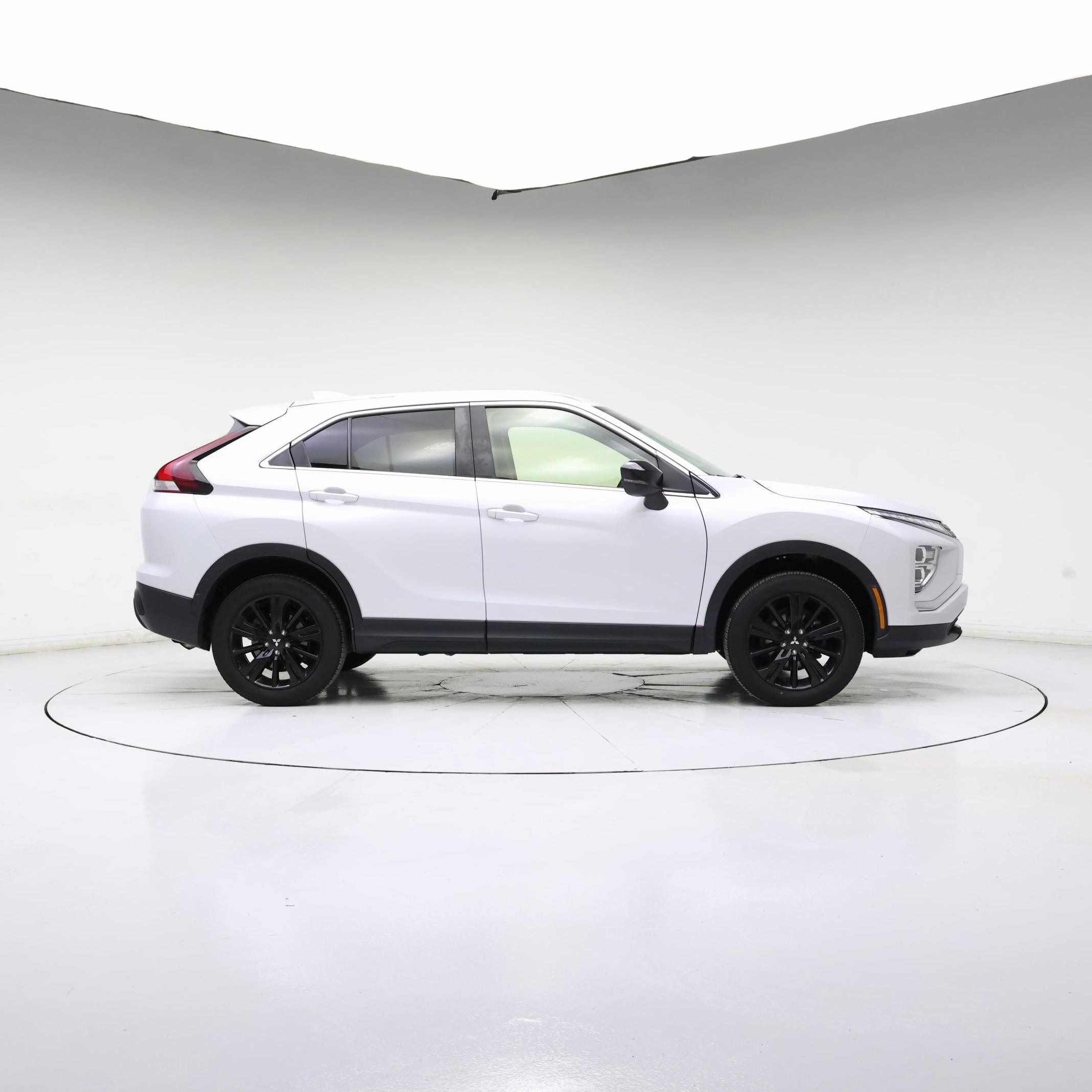 Thumbnail: 2023 Mitsubishi Eclipse Cross - 7