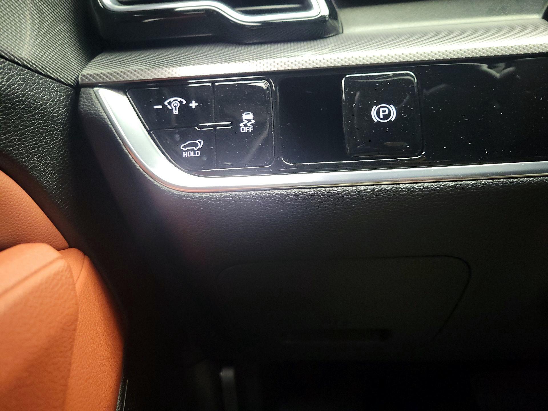 Thumbnail: 2025 Kia Sportage - 13