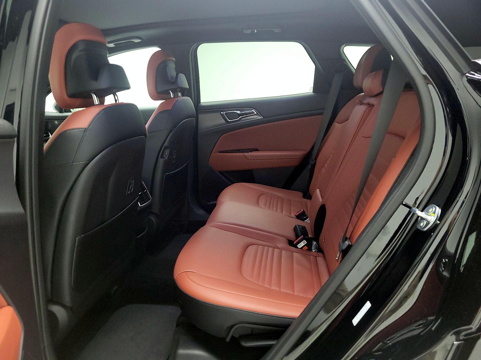 Thumbnail: 2025 Kia Sportage - 19