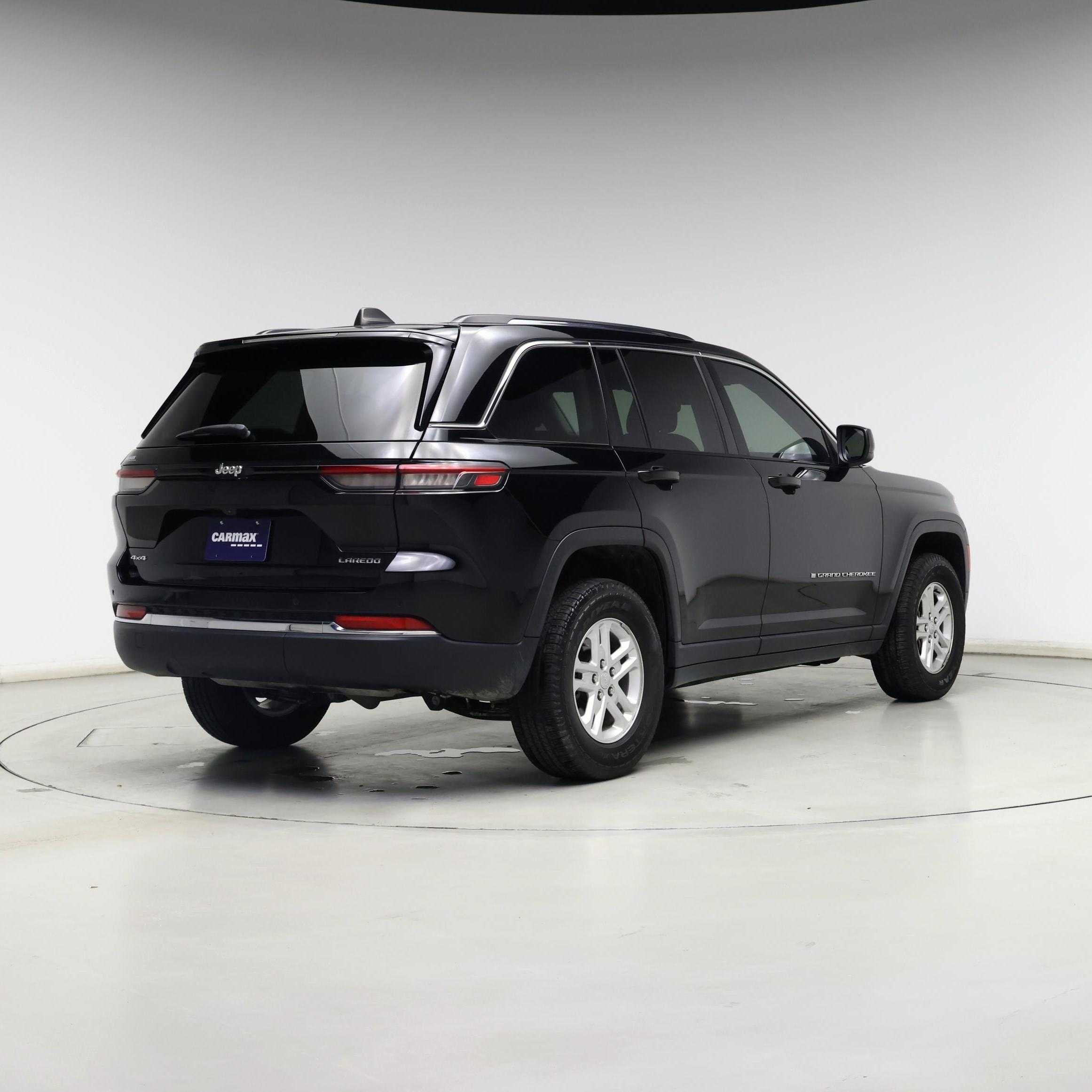 Thumbnail: 2023 Jeep Grand Cherokee - 8