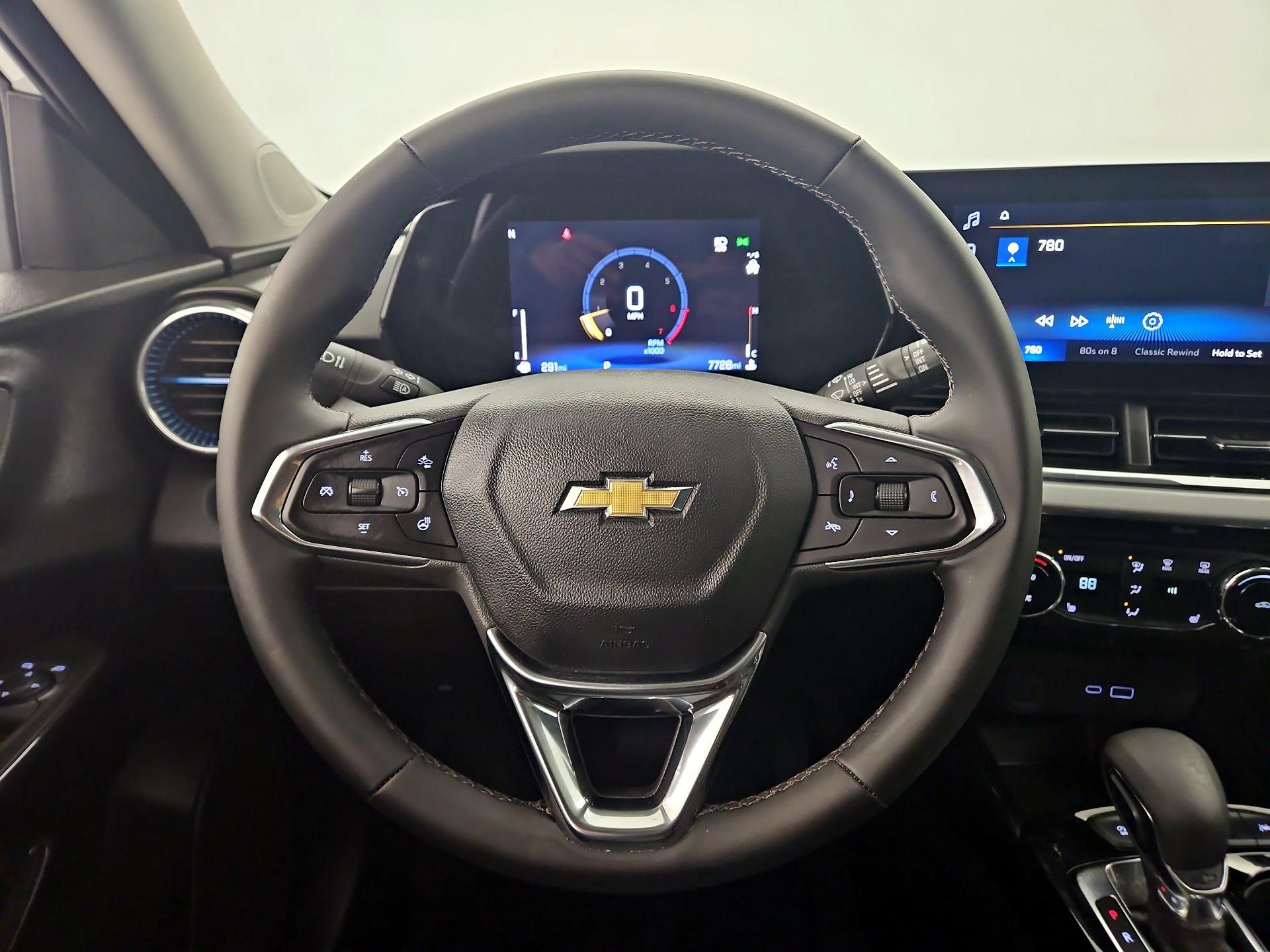 Thumbnail: 2025 Chevrolet Trax - 10