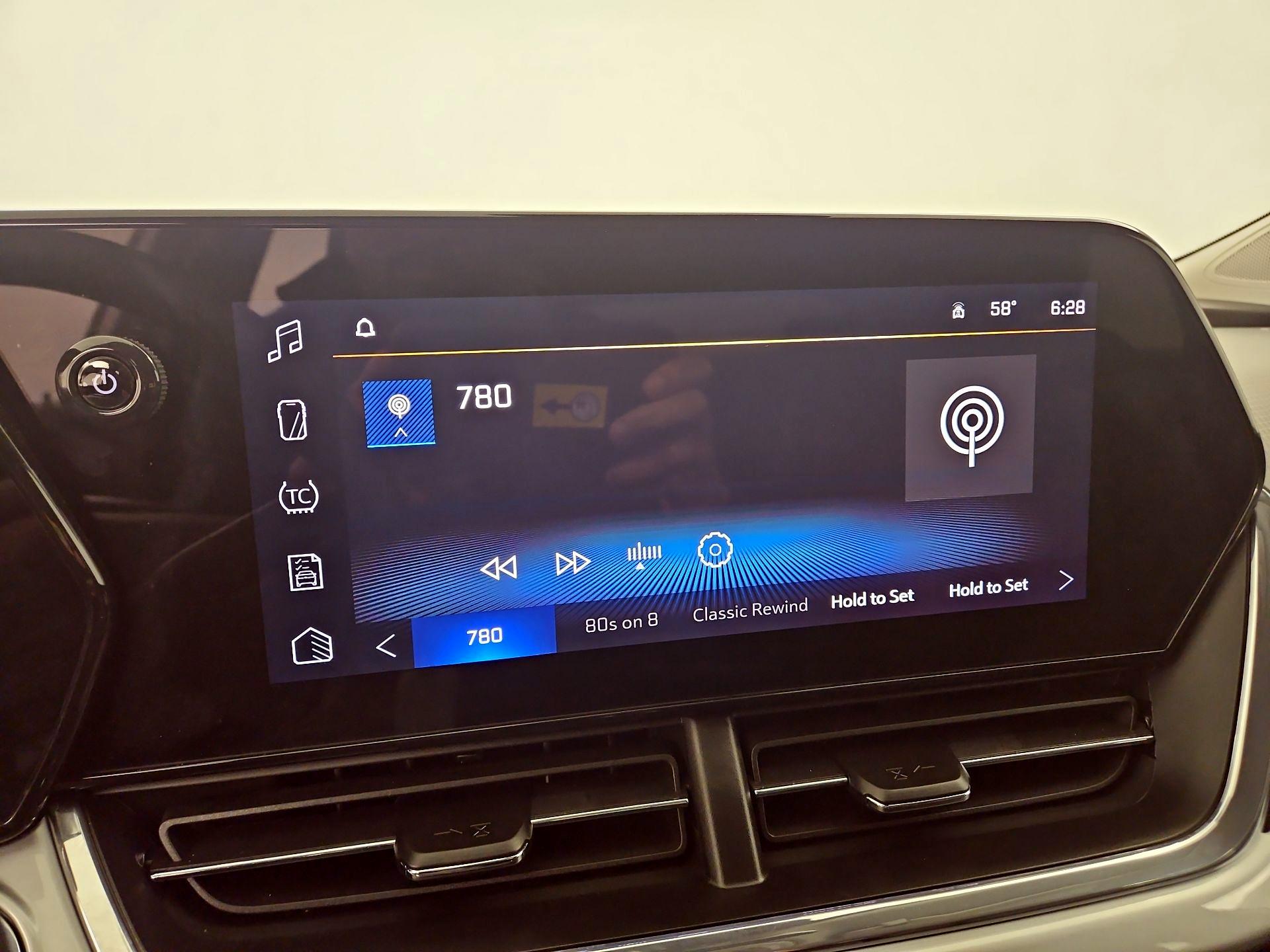 Thumbnail: 2025 Chevrolet Trax - 15
