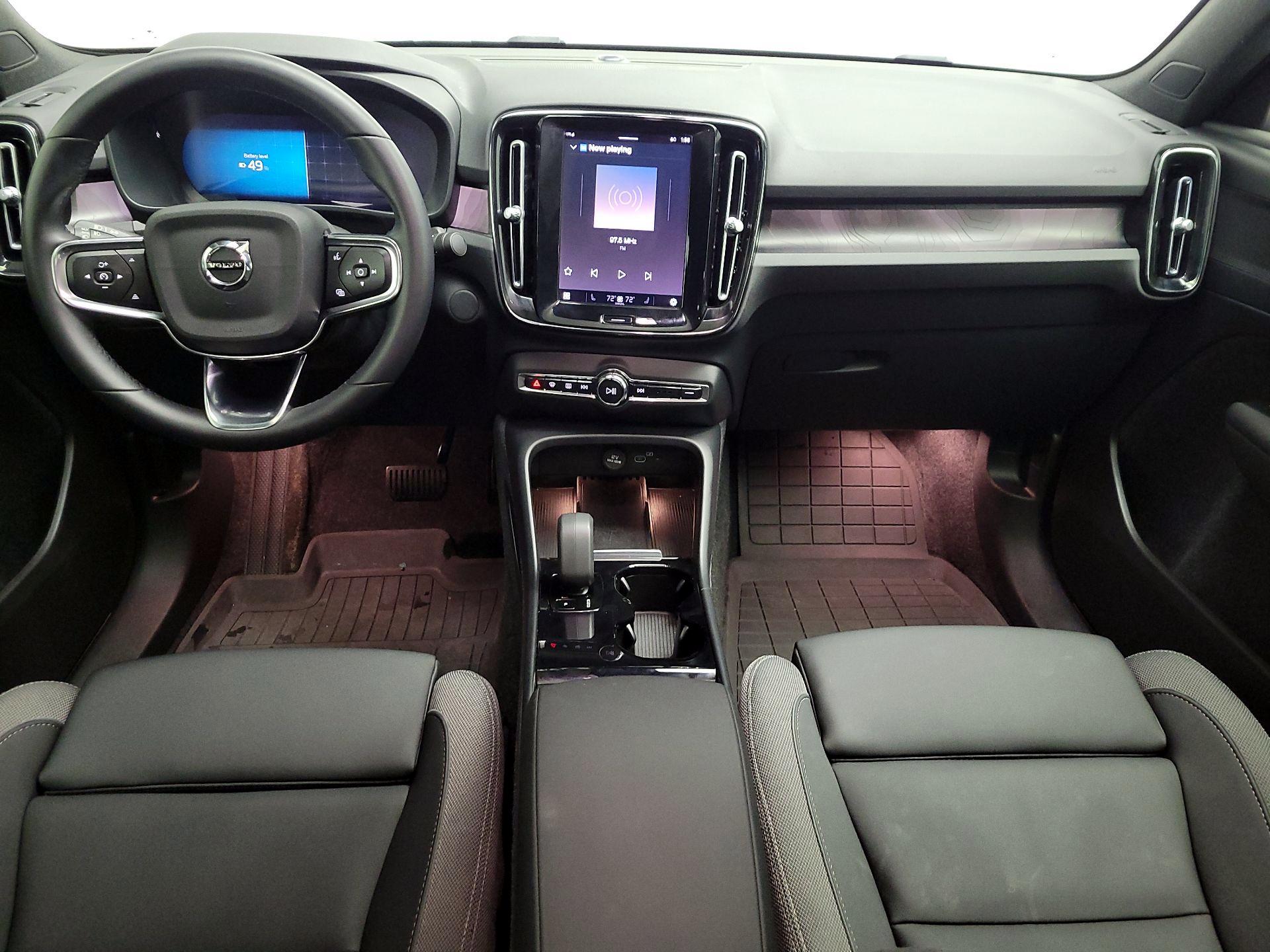 Thumbnail: 2023 Volvo C40 - 9