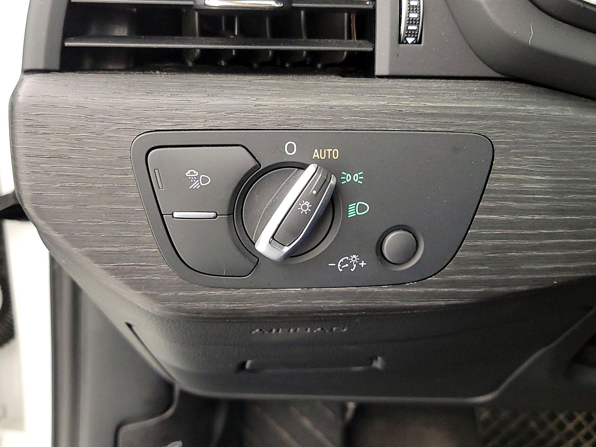 Thumbnail: 2019 Audi A4 - 13