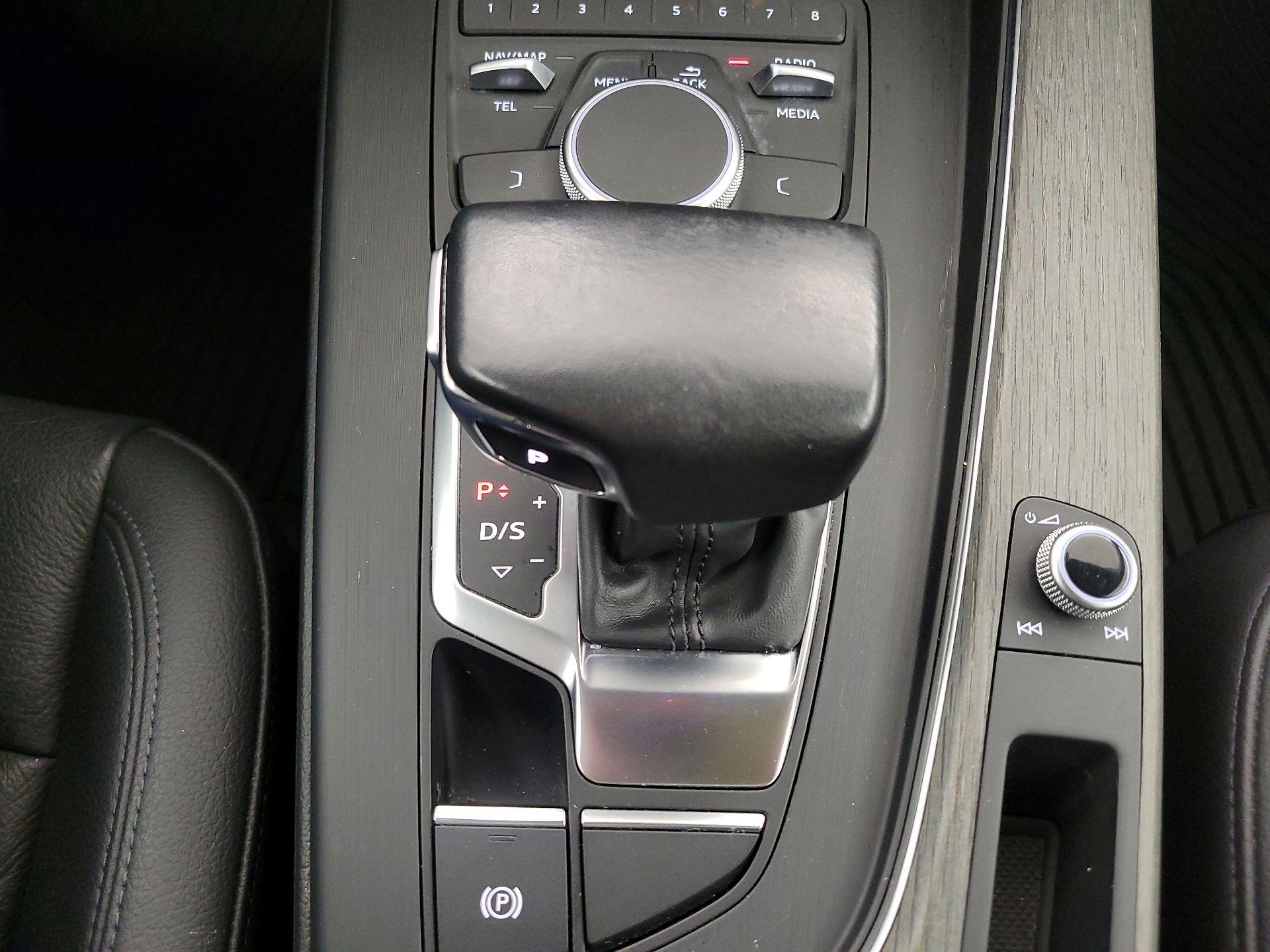 Thumbnail: 2019 Audi A4 - 17