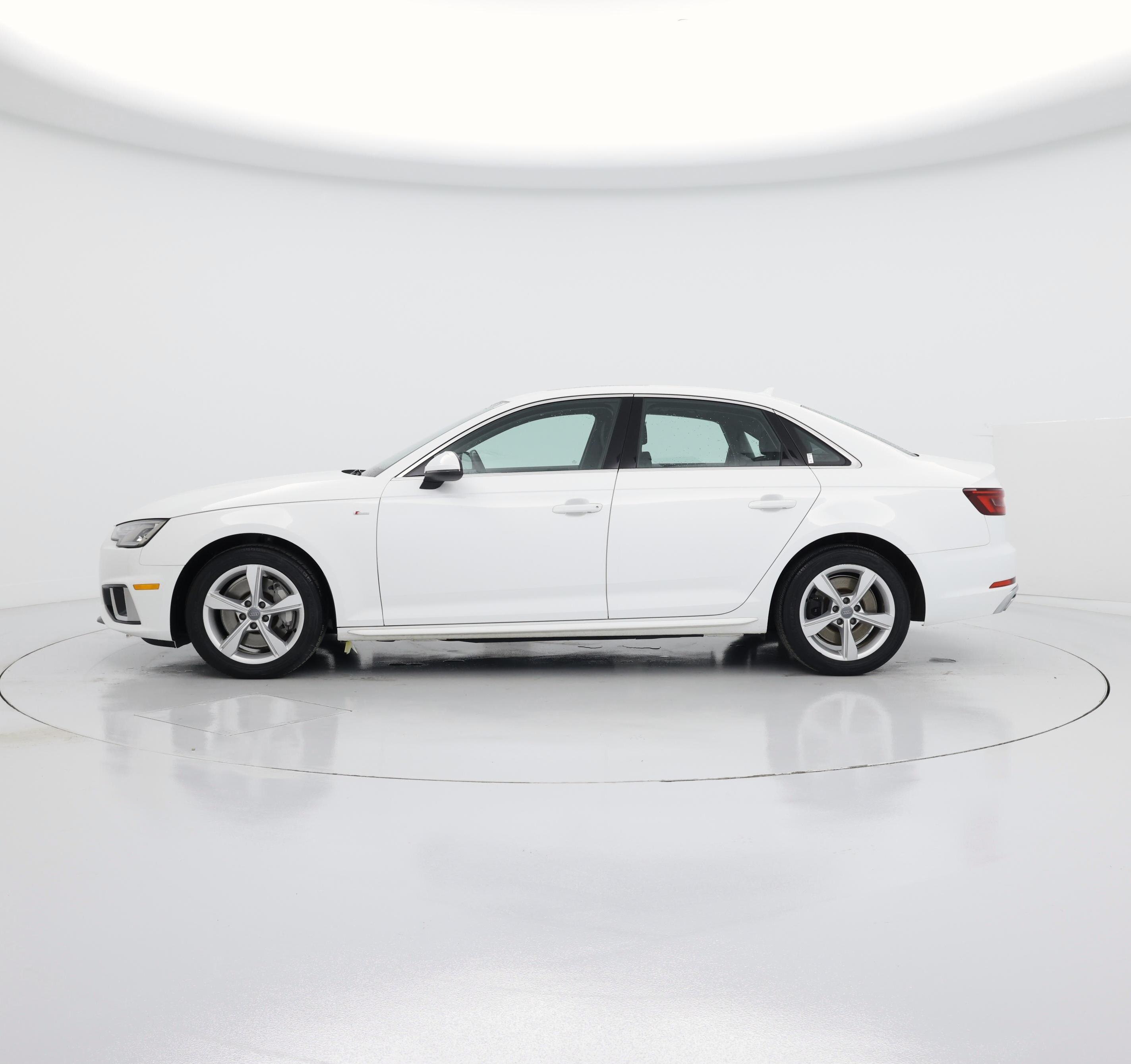 Thumbnail: 2019 Audi A4 - 3