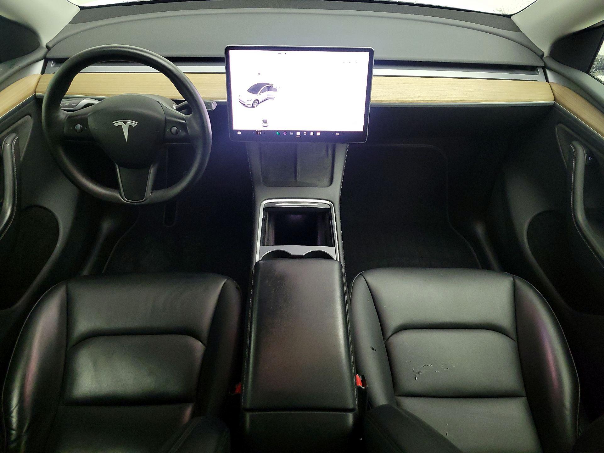 Thumbnail: 2024 Tesla Model Y - 9