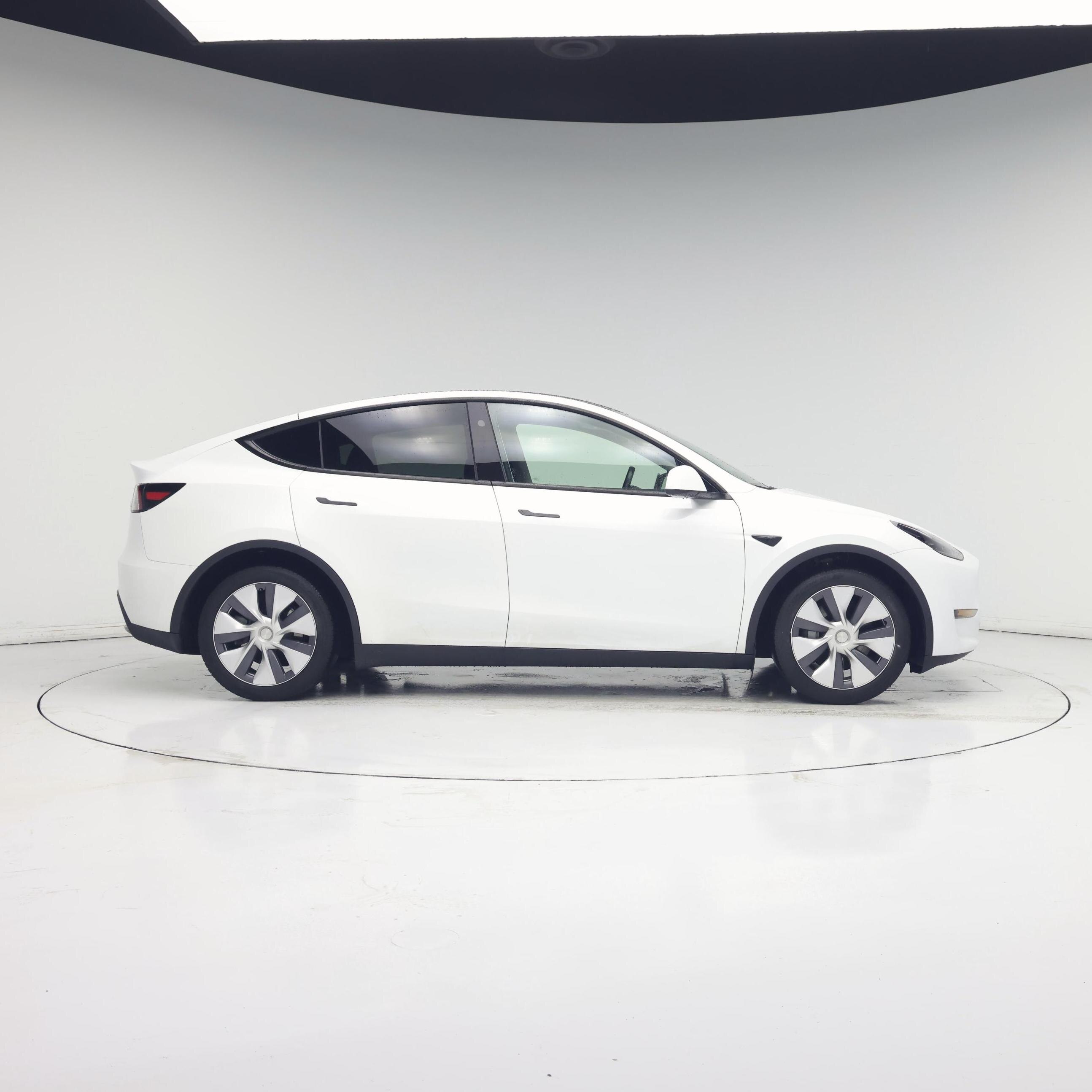 Thumbnail: 2024 Tesla Model Y - 7