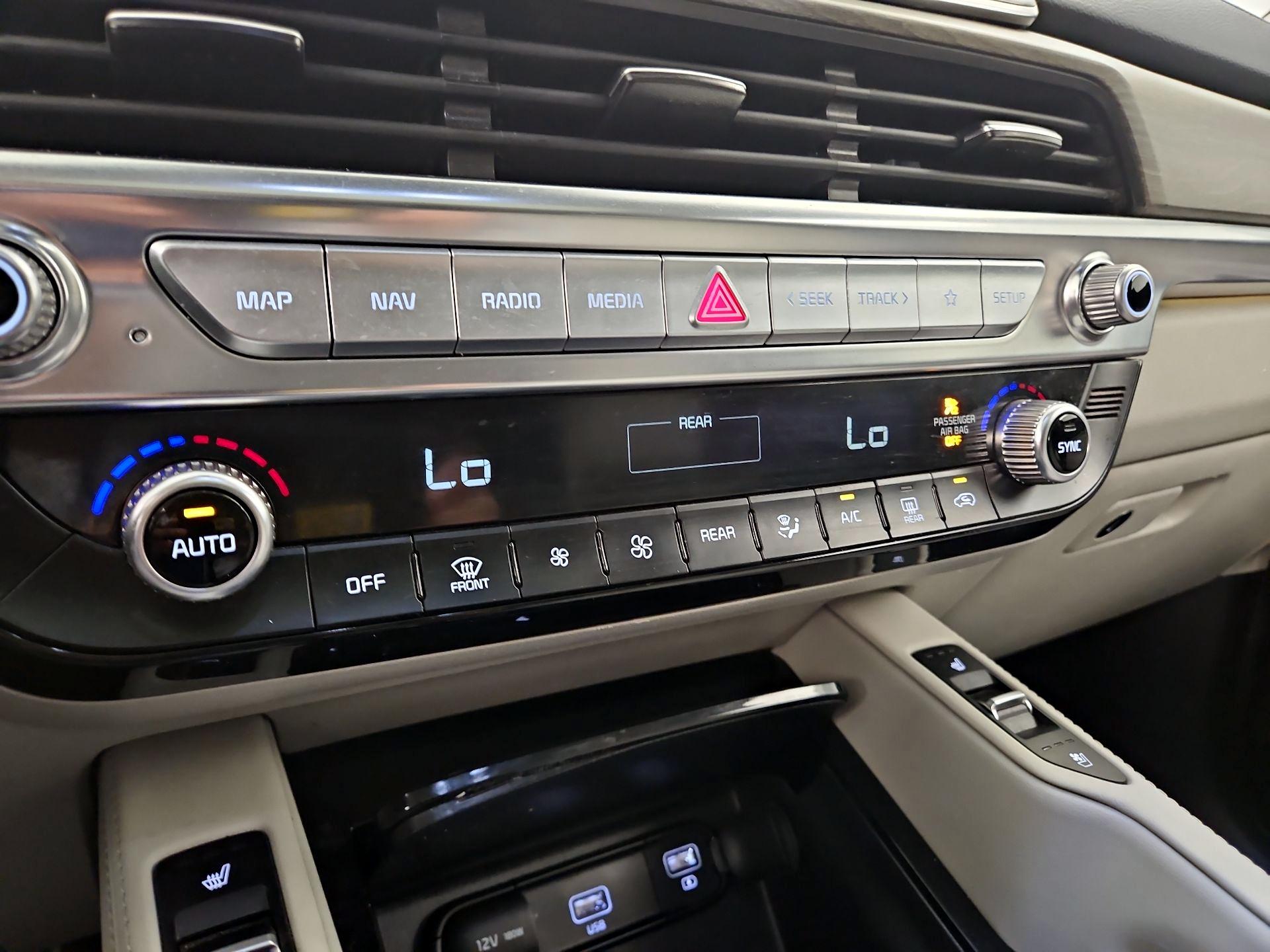 Thumbnail: 2022 Kia Telluride - 17