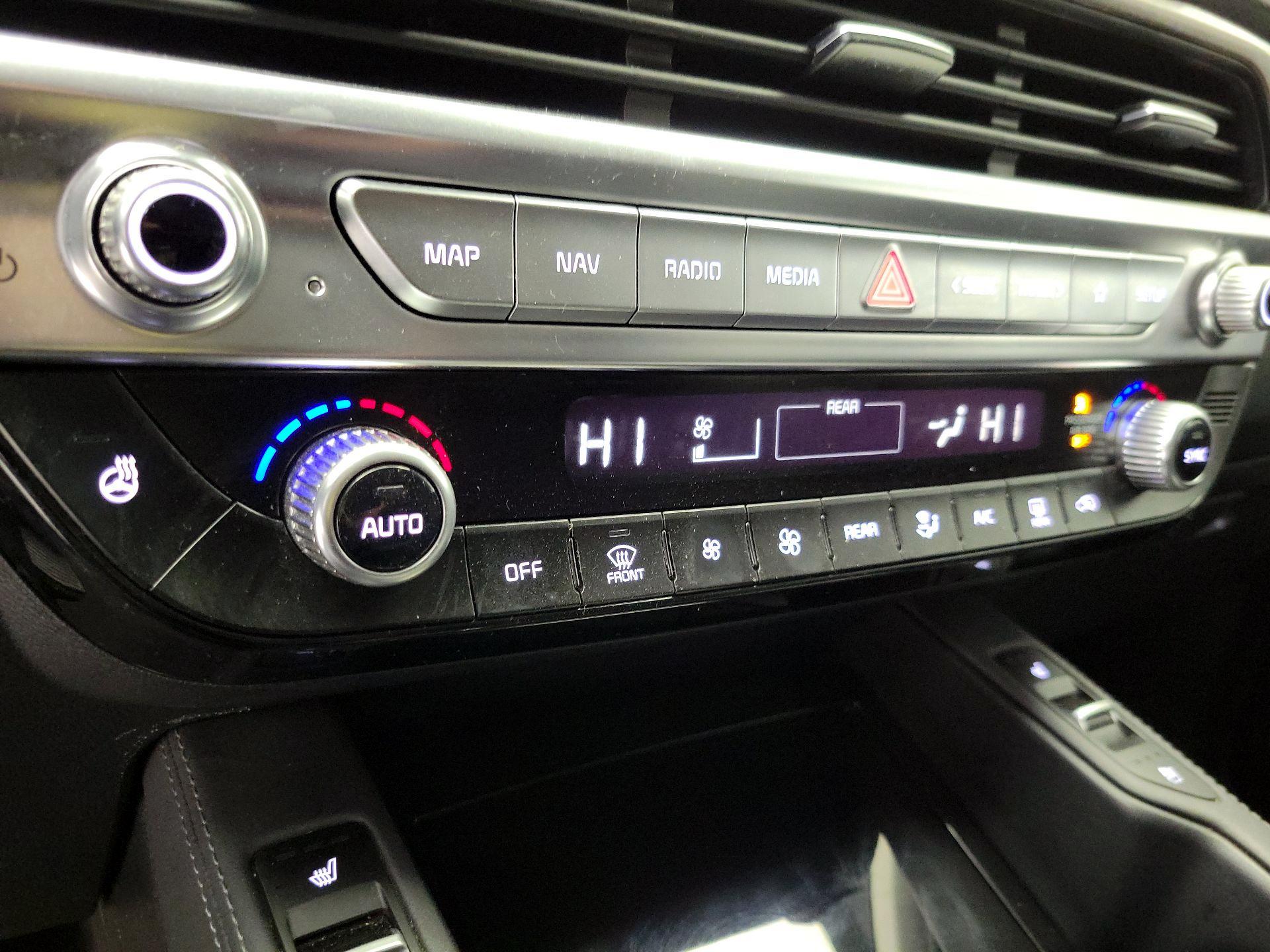 Thumbnail: 2020 Kia Telluride - 17