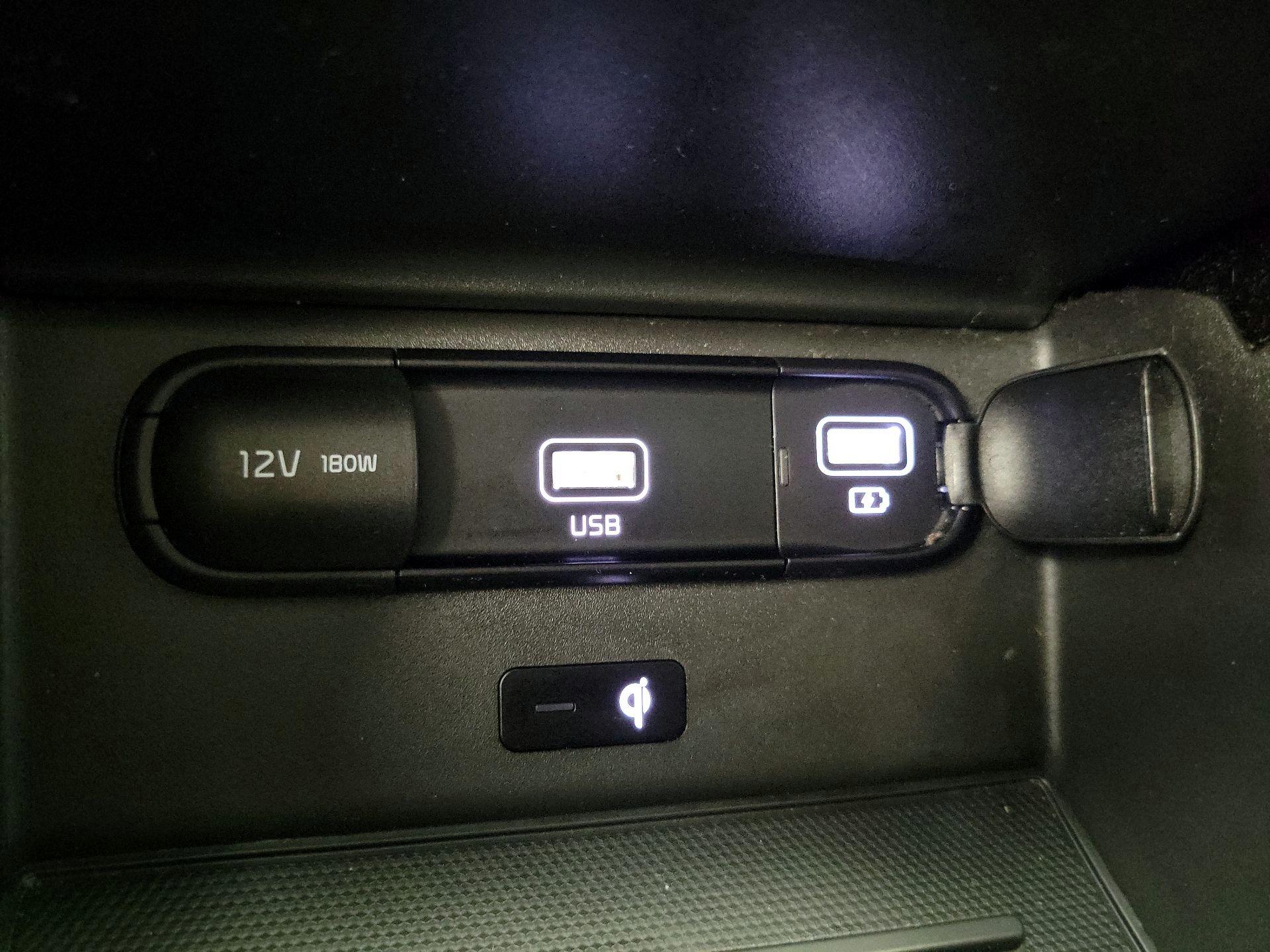 Thumbnail: 2020 Kia Telluride - 19