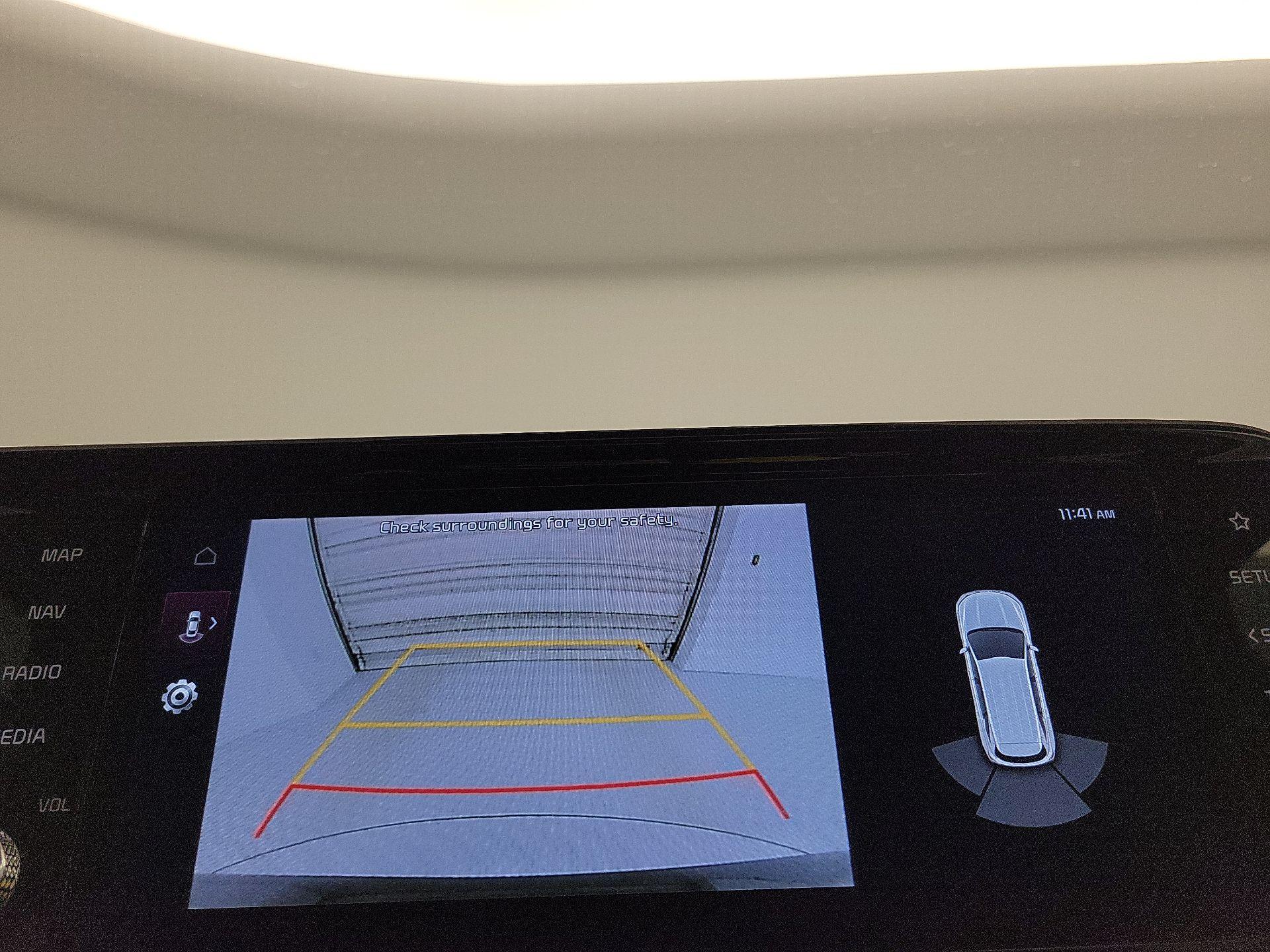 Thumbnail: 2023 Kia Sorento - 15