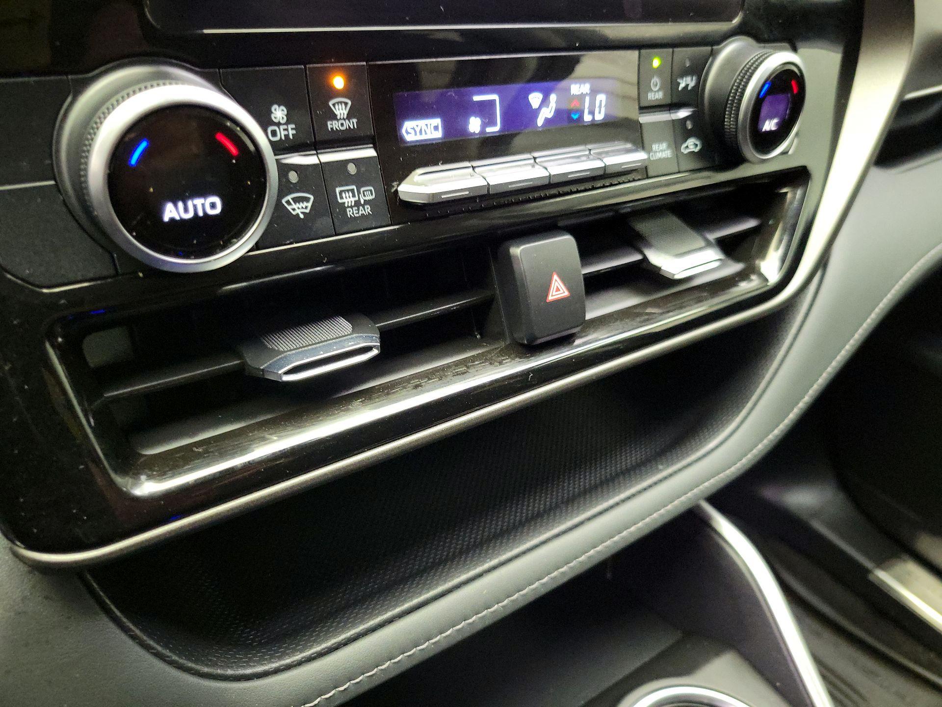 Thumbnail: 2023 Toyota Highlander - 16