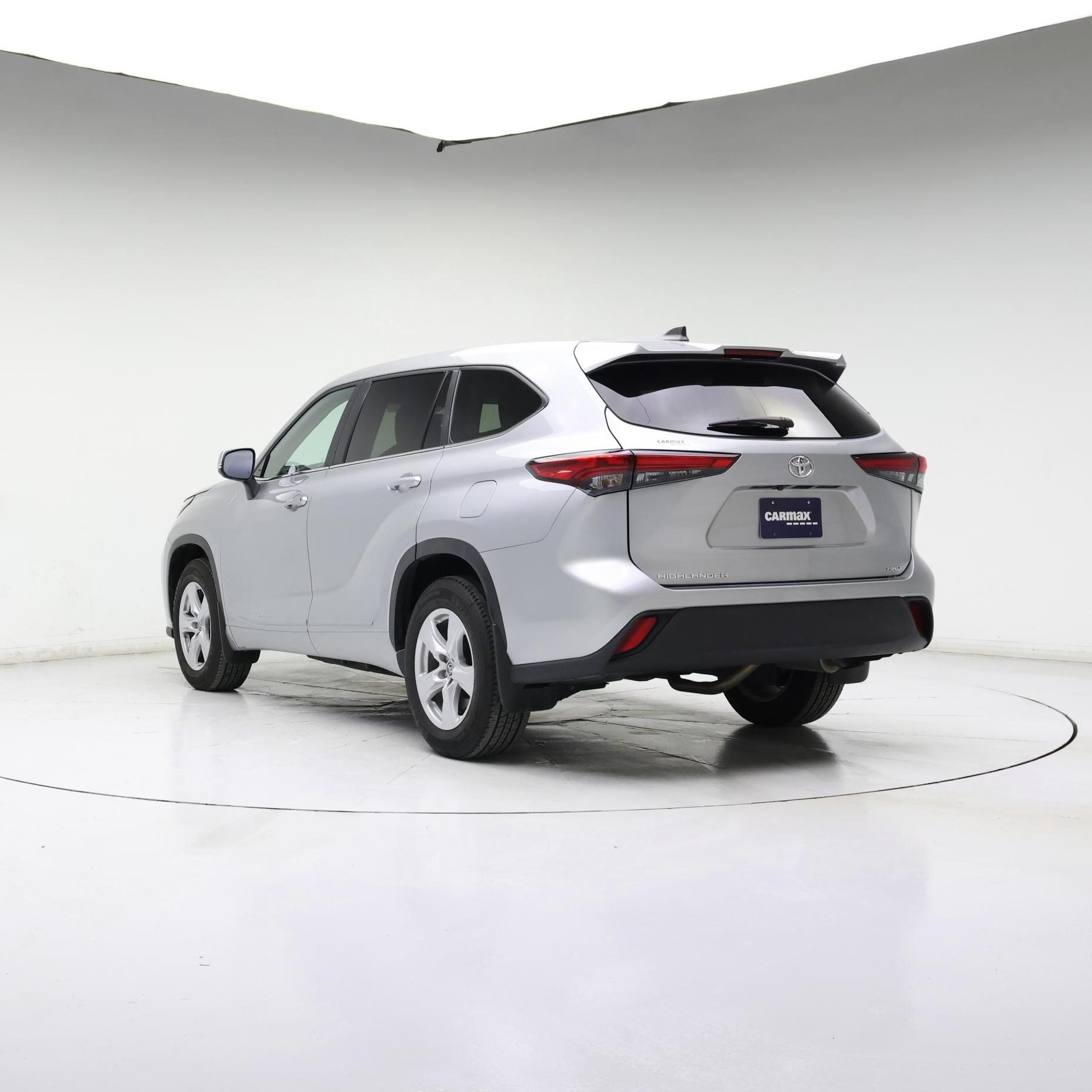 Thumbnail: 2023 Toyota Highlander - 2