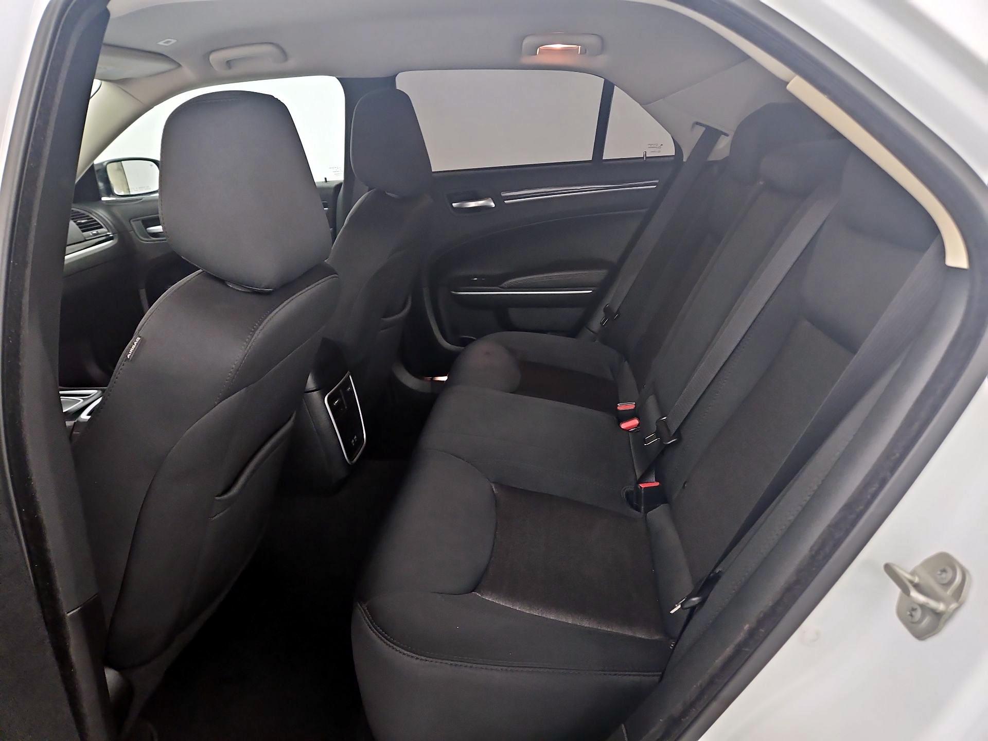 Thumbnail: 2023 Chrysler 300 - 19