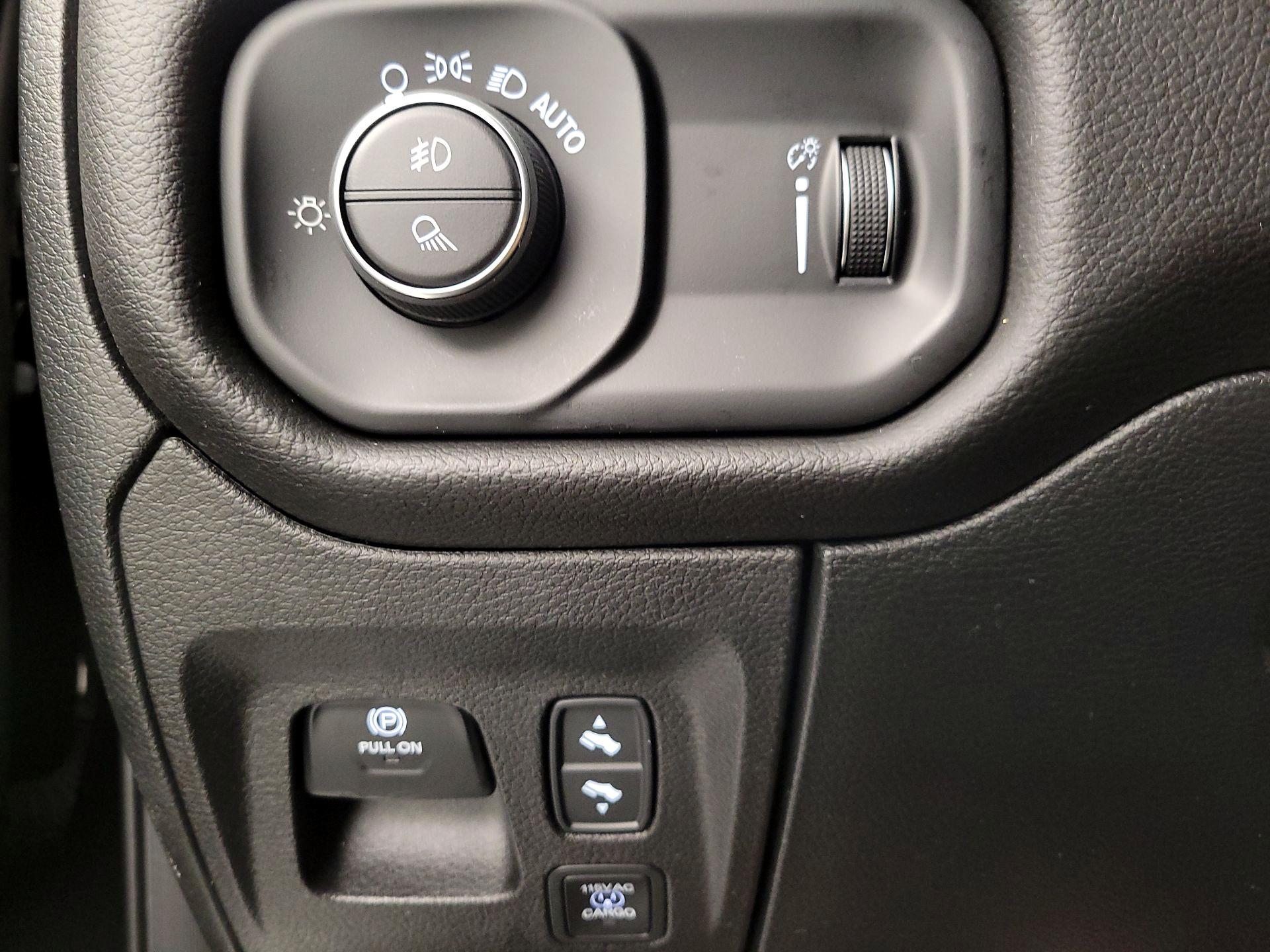 Thumbnail: 2025 RAM 1500 - 13