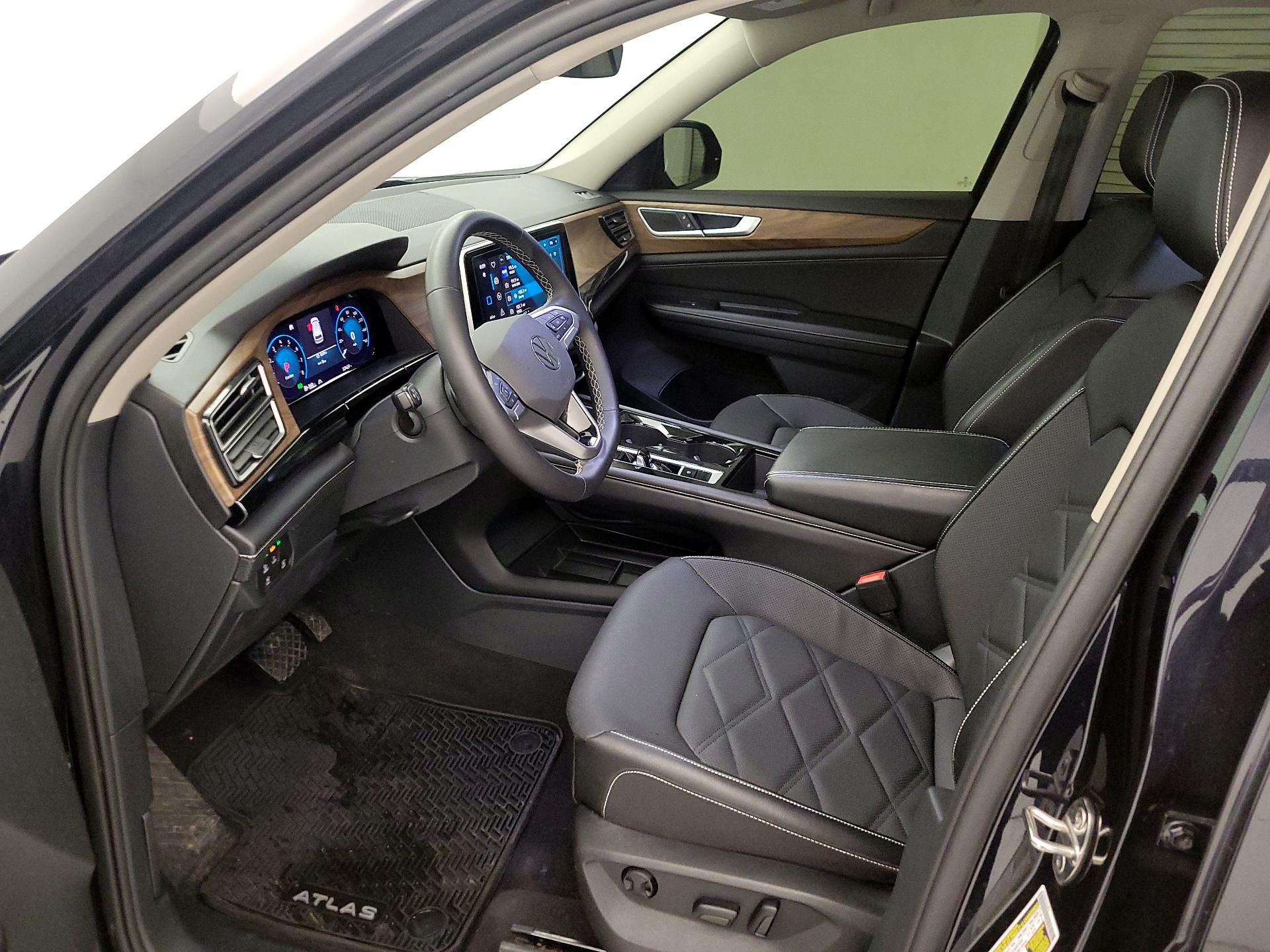 Thumbnail: 2024 Volkswagen Atlas - 11
