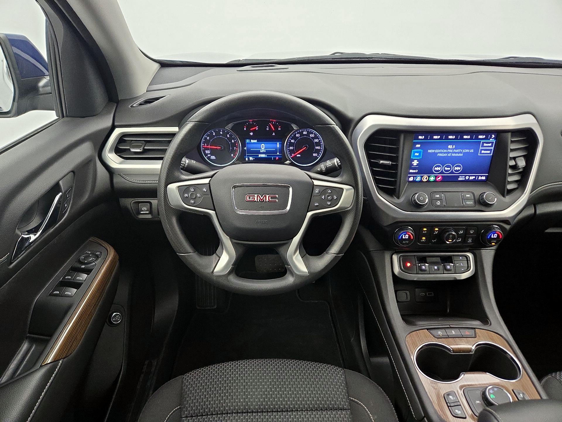 Thumbnail: 2023 GMC Acadia - 10