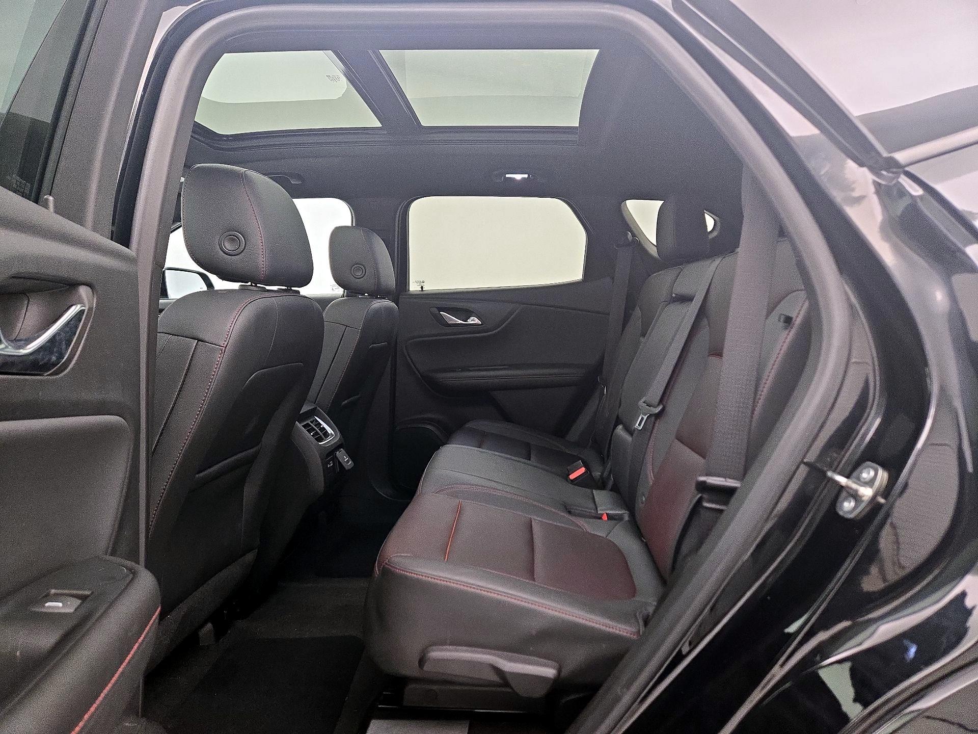 Thumbnail: 2023 Chevrolet Blazer - 20