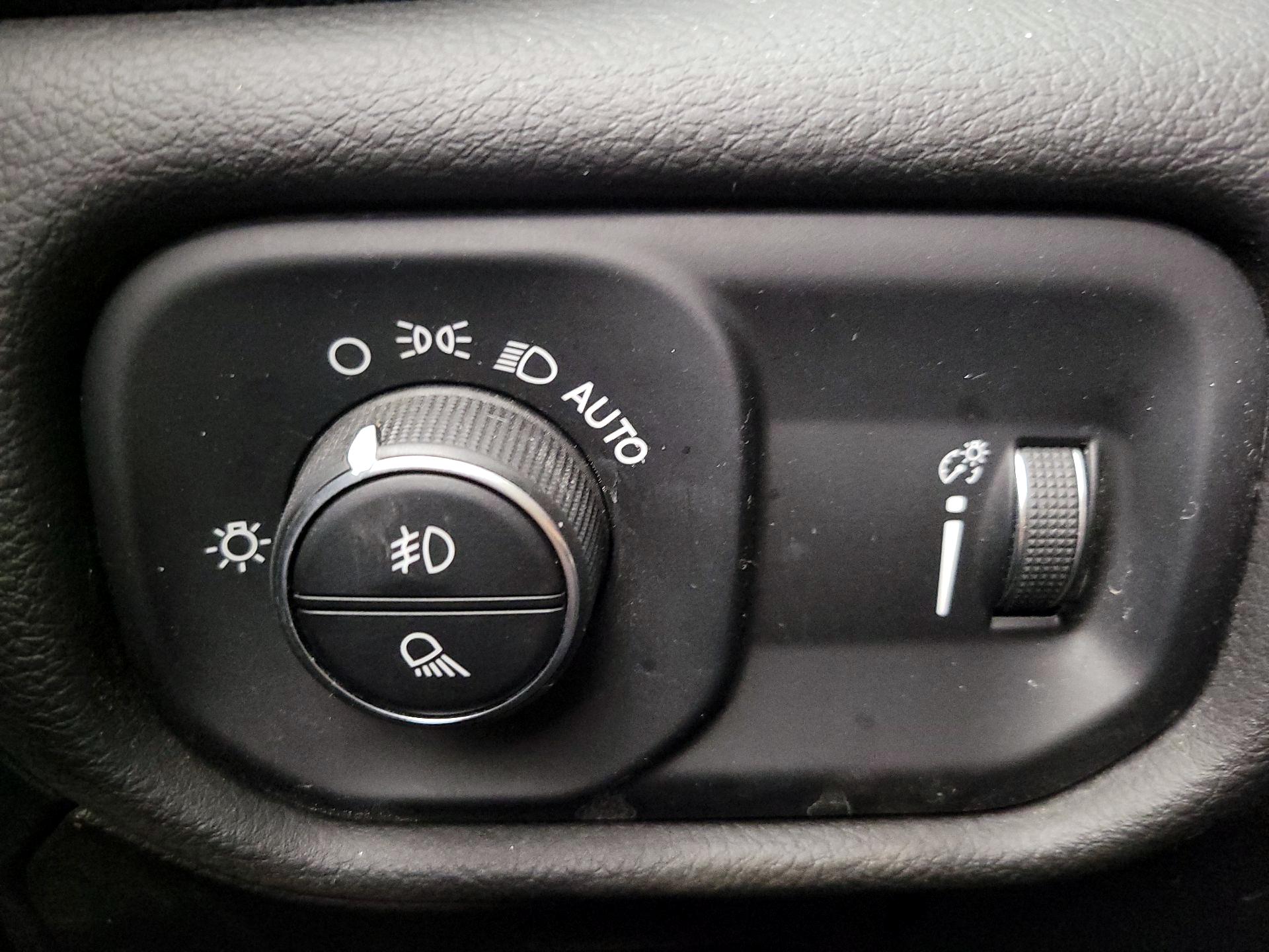 Thumbnail: 2023 RAM 1500 - 13