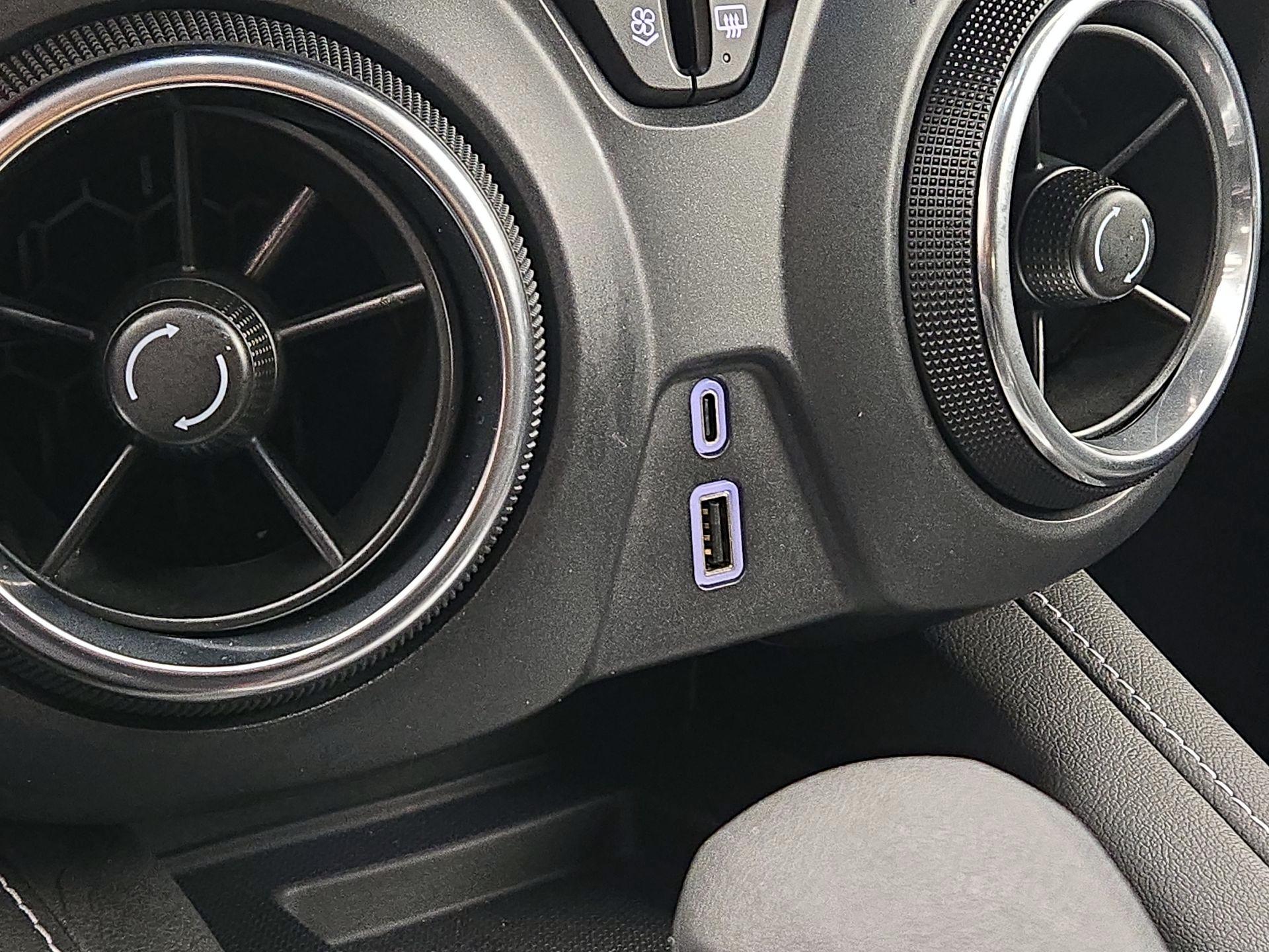 Thumbnail: 2023 Chevrolet Blazer - 18